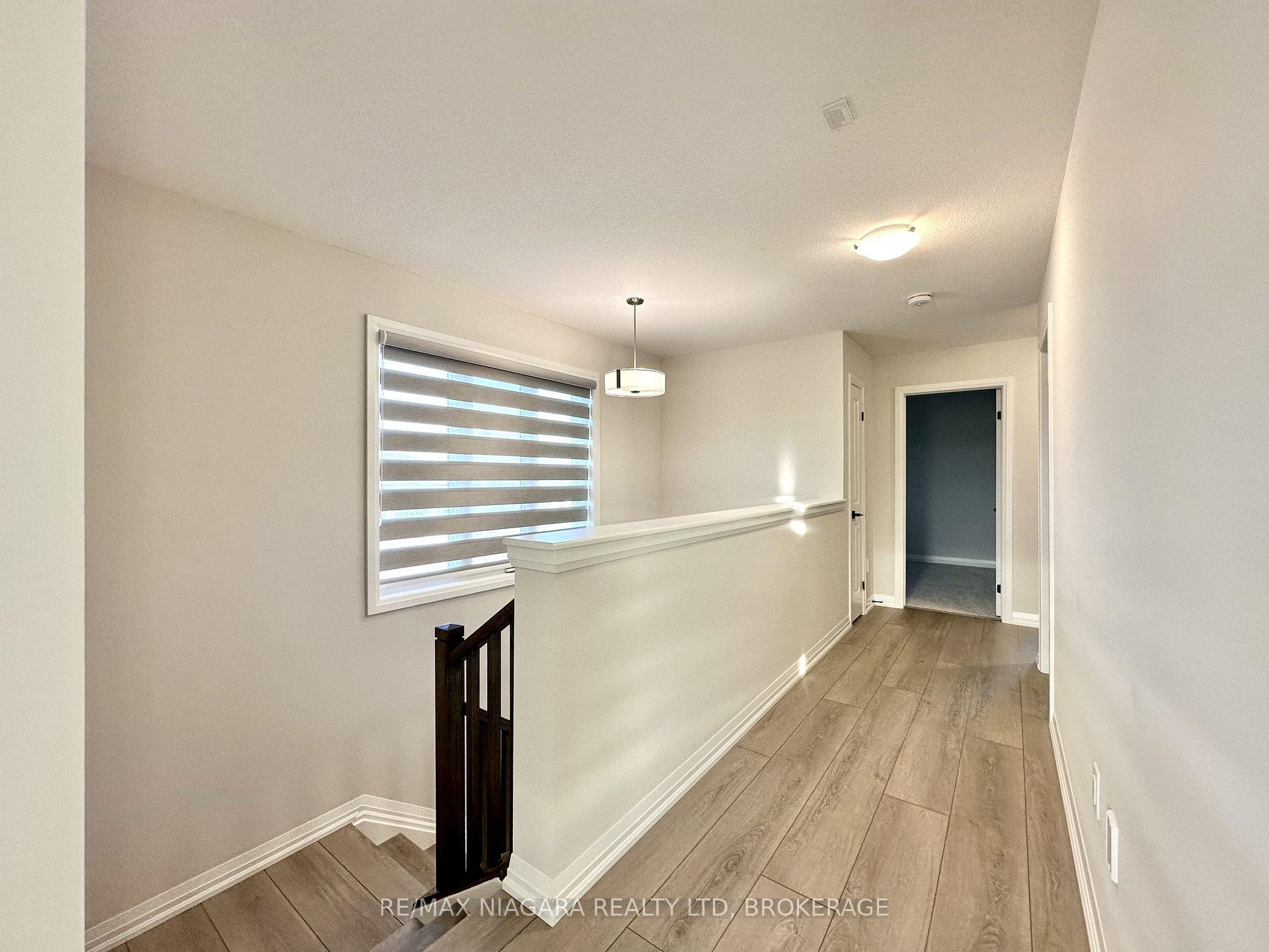Photo 19 of 49 Saffron Way, Pelham, Fonthill — HOMEH