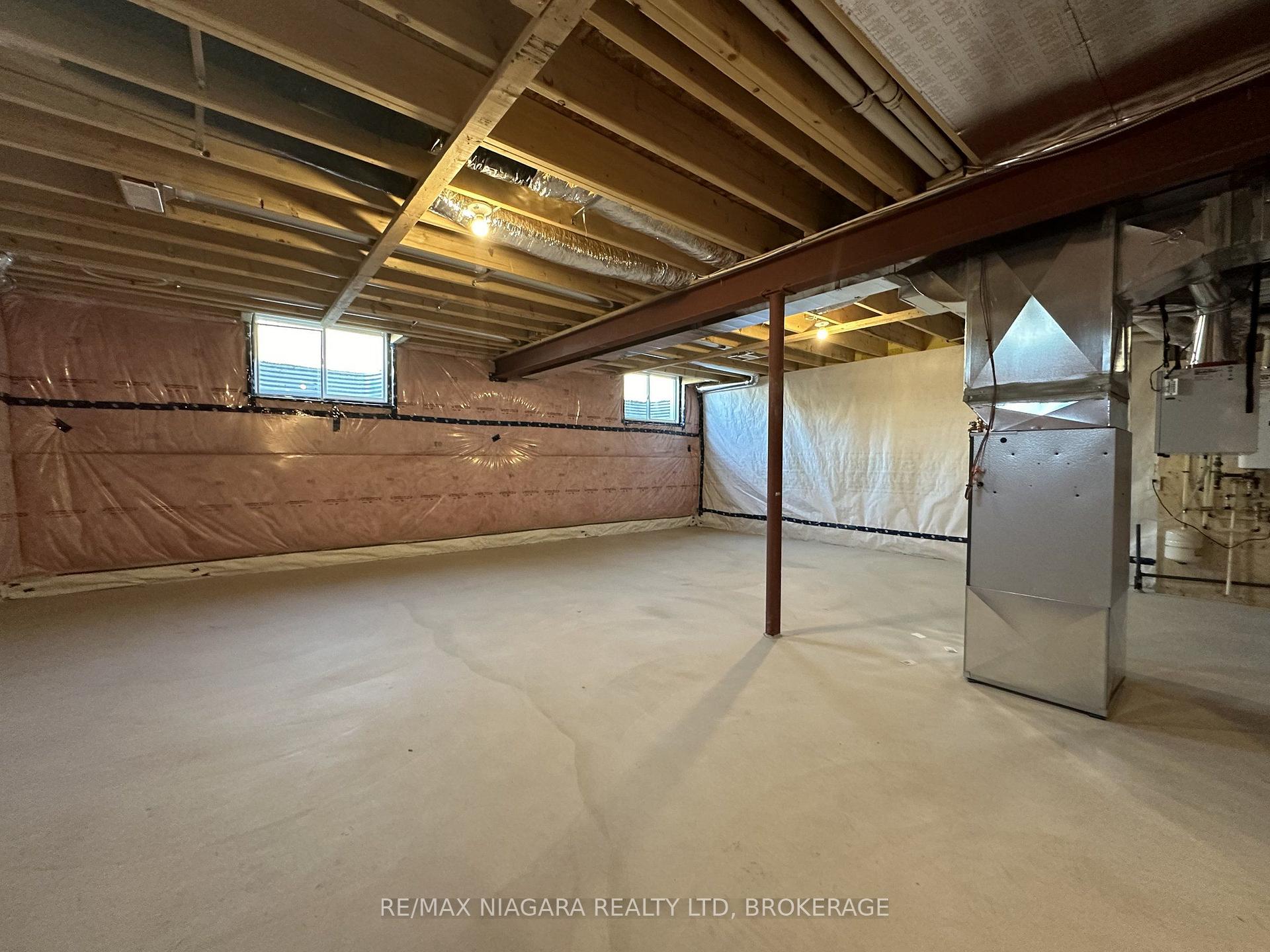 Photo 21 of 49 Saffron Way, Pelham, Fonthill — HOMEH