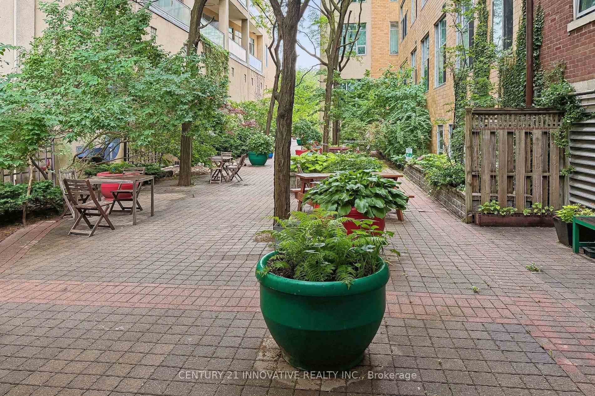 Photo 41 of Unit 420, 160 Baldwin St Street, Toronto, Kensington-Chinatown — HOMEH