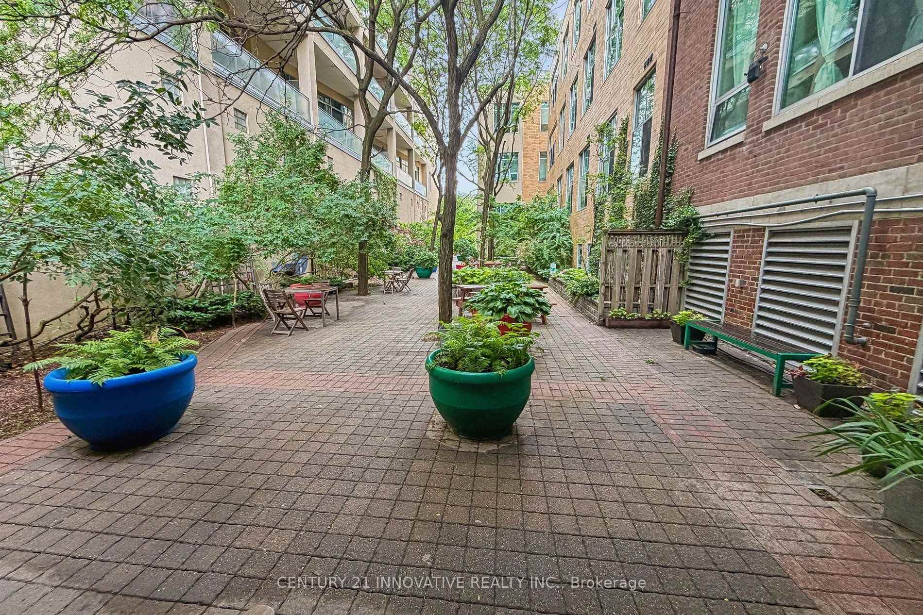 Photo 42 of Unit 420, 160 Baldwin St Street, Toronto, Kensington-Chinatown — HOMEH