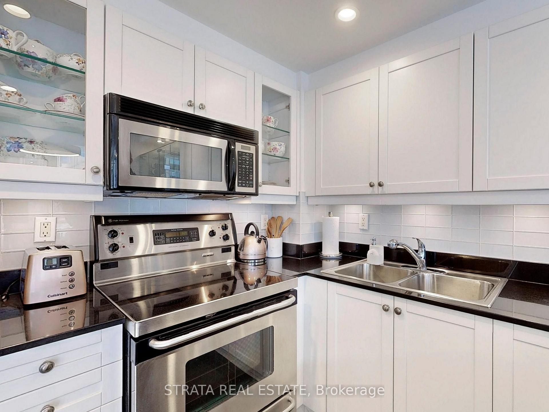 Photo 12 of Unit 1502, 80 Cumberland Street, Toronto, The Annex — HOMEH