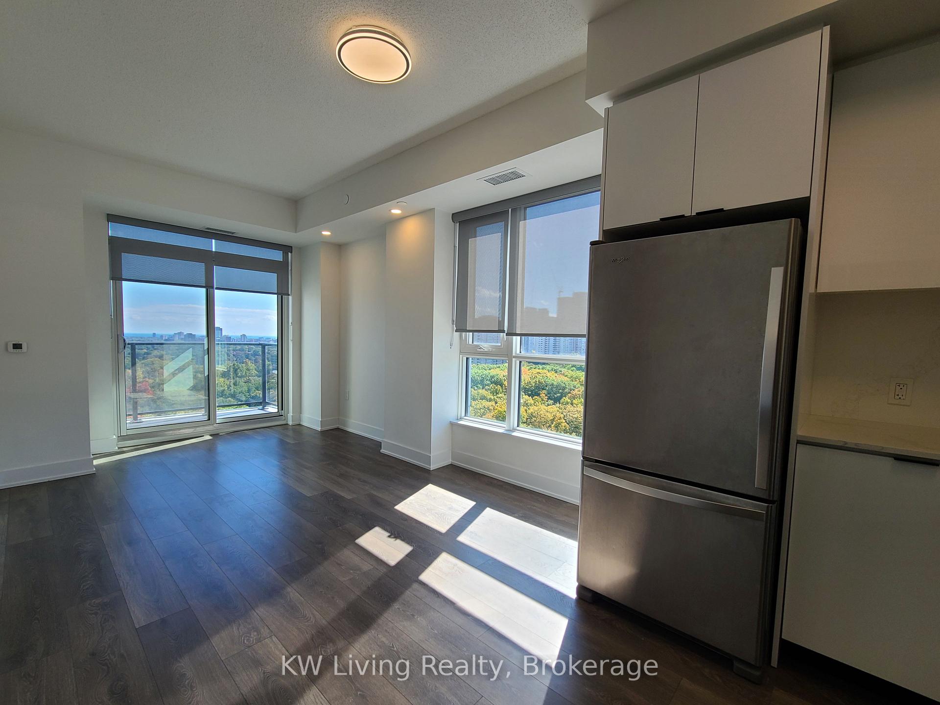 Photo 13 of Unit 1302W, 202 Burnhamthorpe Road E, Mississauga, City Centre — HOMEH
