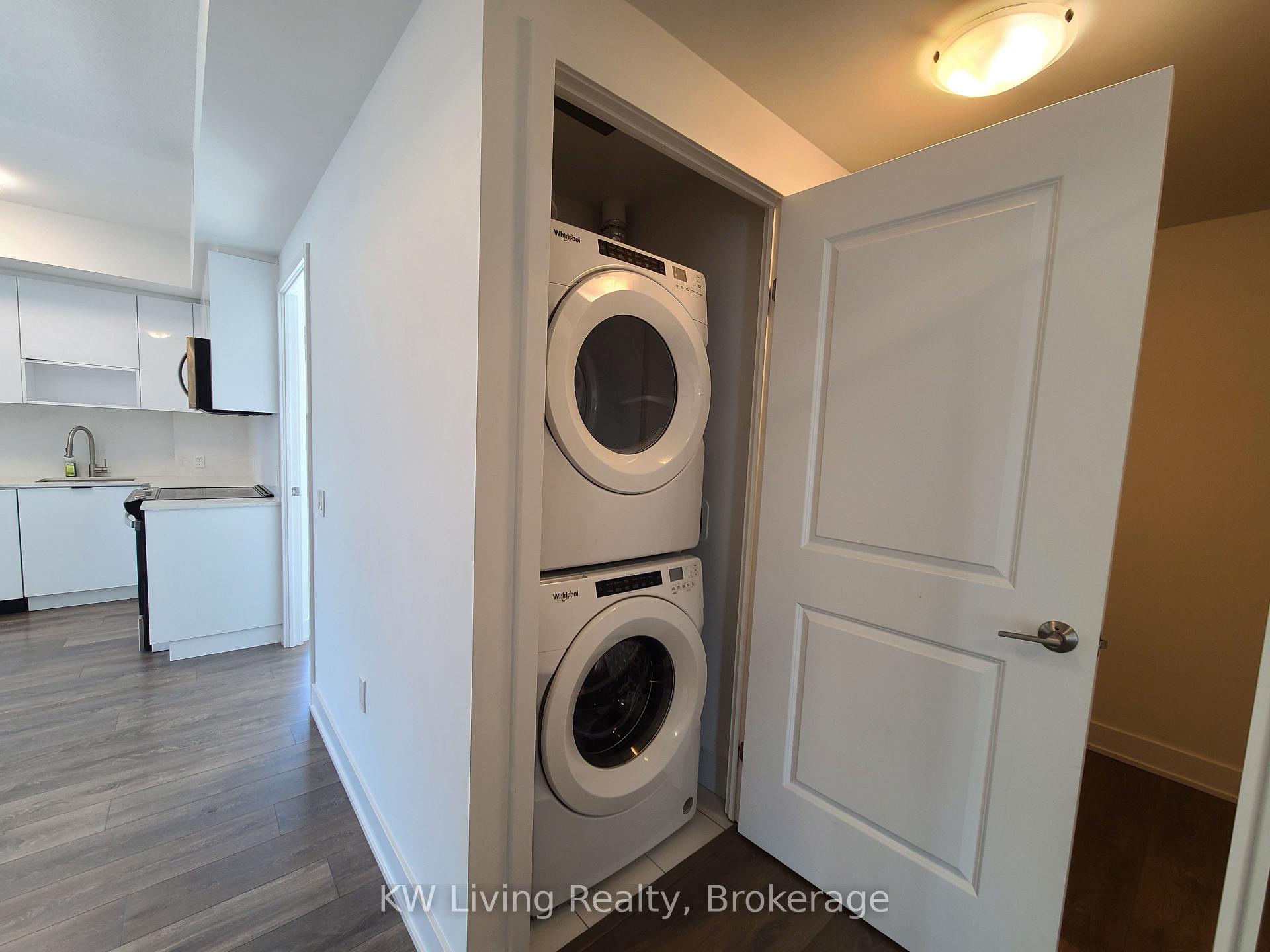 Photo 31 of Unit 1302W, 202 Burnhamthorpe Road E, Mississauga, City Centre — HOMEH