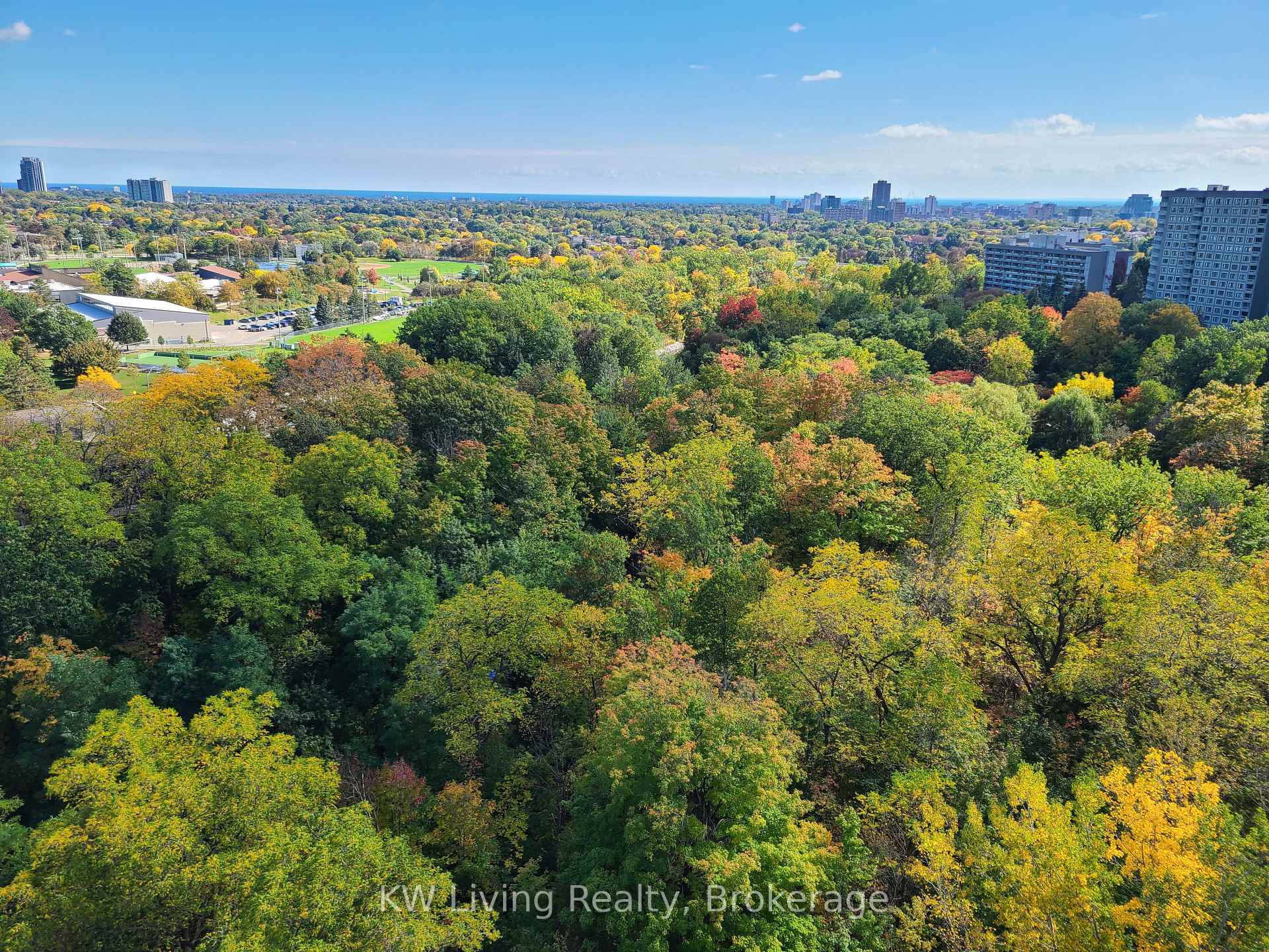Photo 33 of Unit 1302W, 202 Burnhamthorpe Road E, Mississauga, City Centre — HOMEH