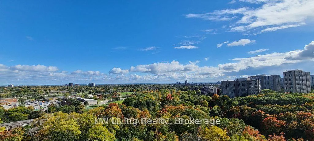 Photo 4 of Unit 1302W, 202 Burnhamthorpe Road E, Mississauga, City Centre — HOMEH
