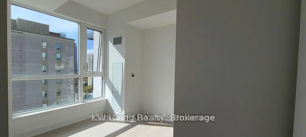 Photo 26 of Unit 1302W, 202 Burnhamthorpe Road E, Mississauga, City Centre — HOMEH