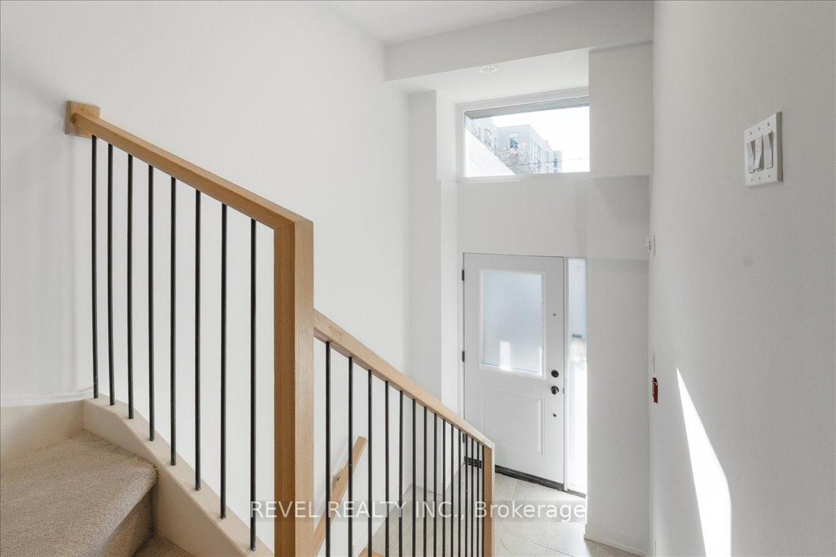 Photo 4 of Unit 7, 200 Railway Engine House Way, Whitby, Downtown Whitby — HOMEH