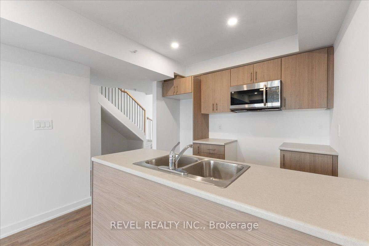 Photo 12 of Unit 7, 200 Railway Engine House Way, Whitby, Downtown Whitby — HOMEH