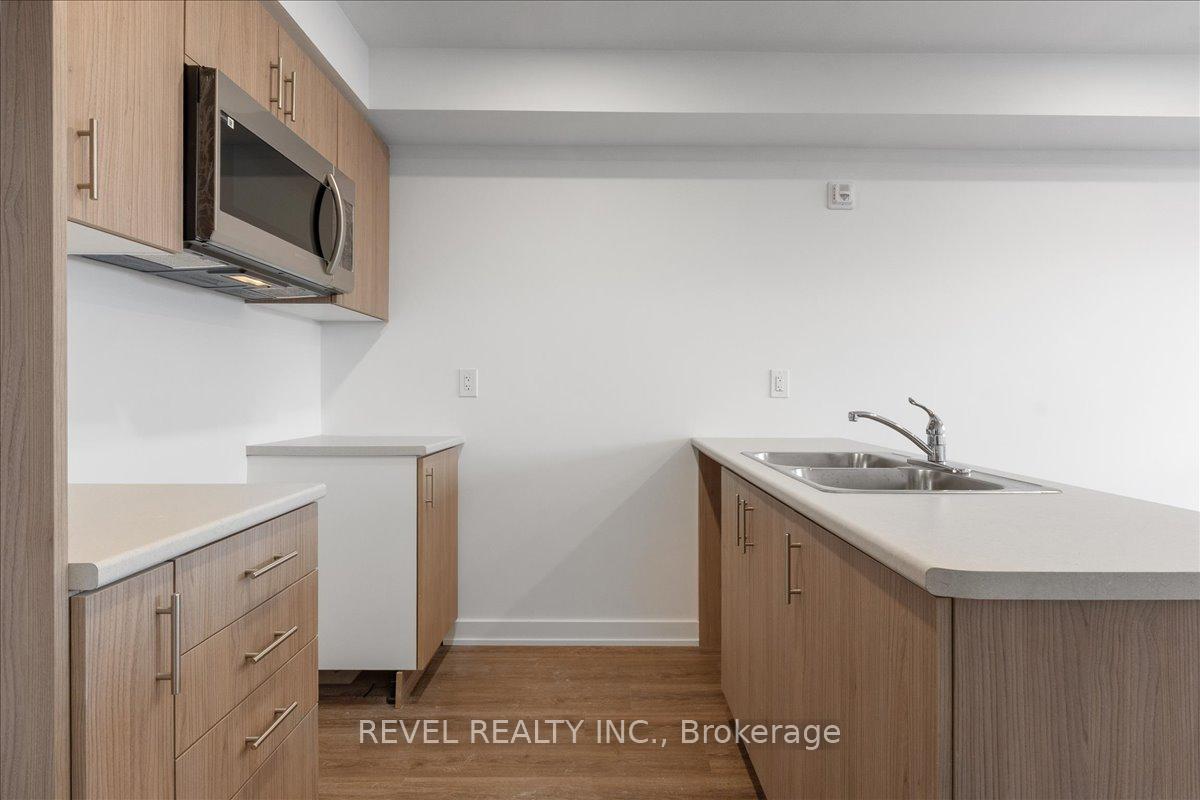 Photo 13 of Unit 7, 200 Railway Engine House Way, Whitby, Downtown Whitby — HOMEH