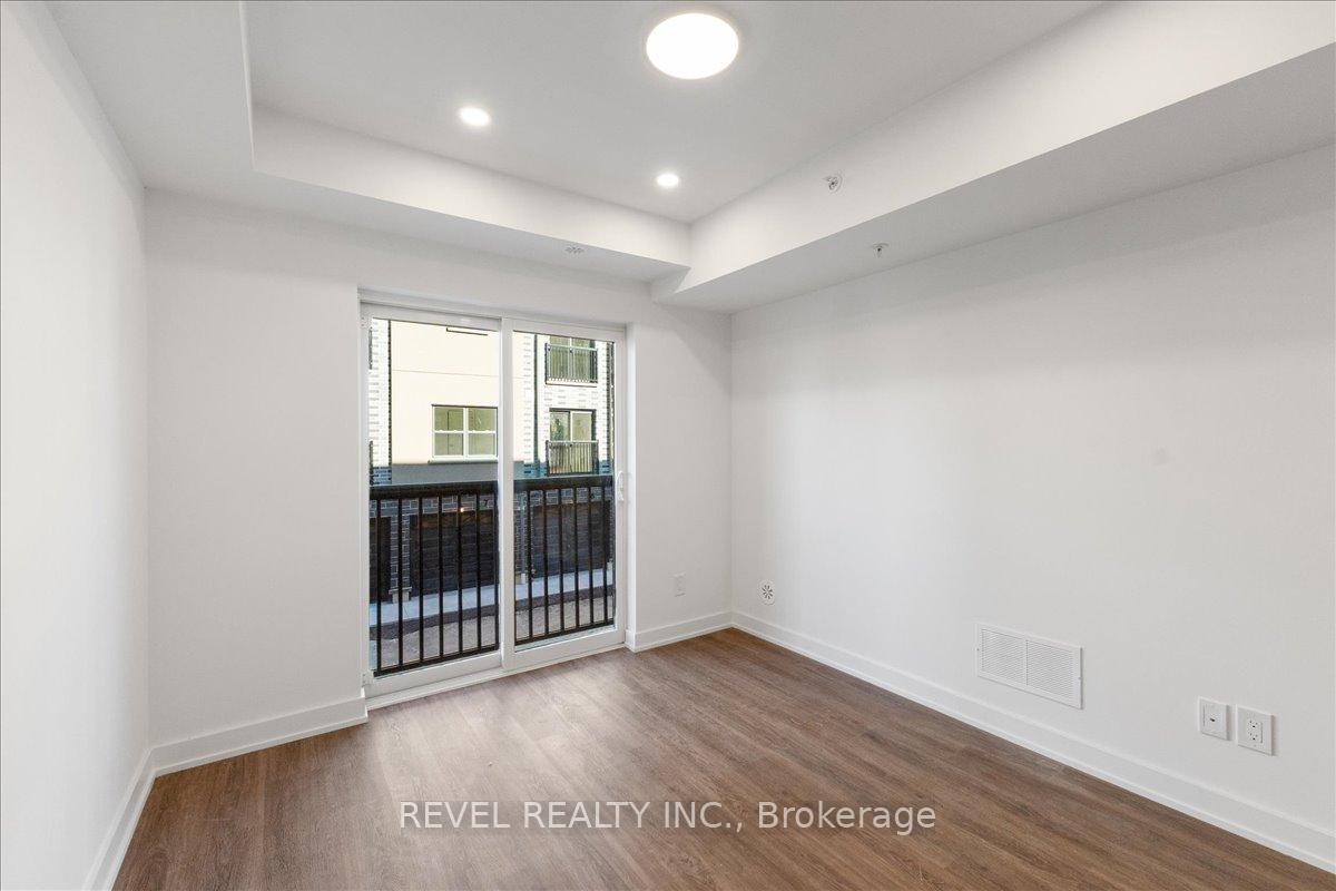 Photo 17 of Unit 7, 200 Railway Engine House Way, Whitby, Downtown Whitby — HOMEH