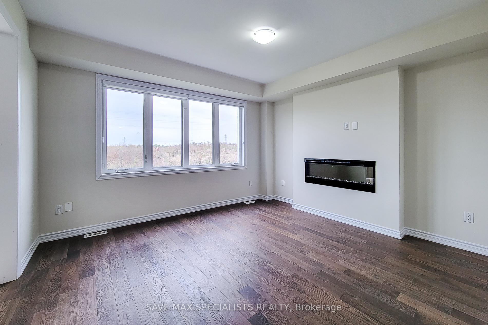 Photo 10 of 440 Barker Parkway, Thorold, Rolling Meadows — HOMEH