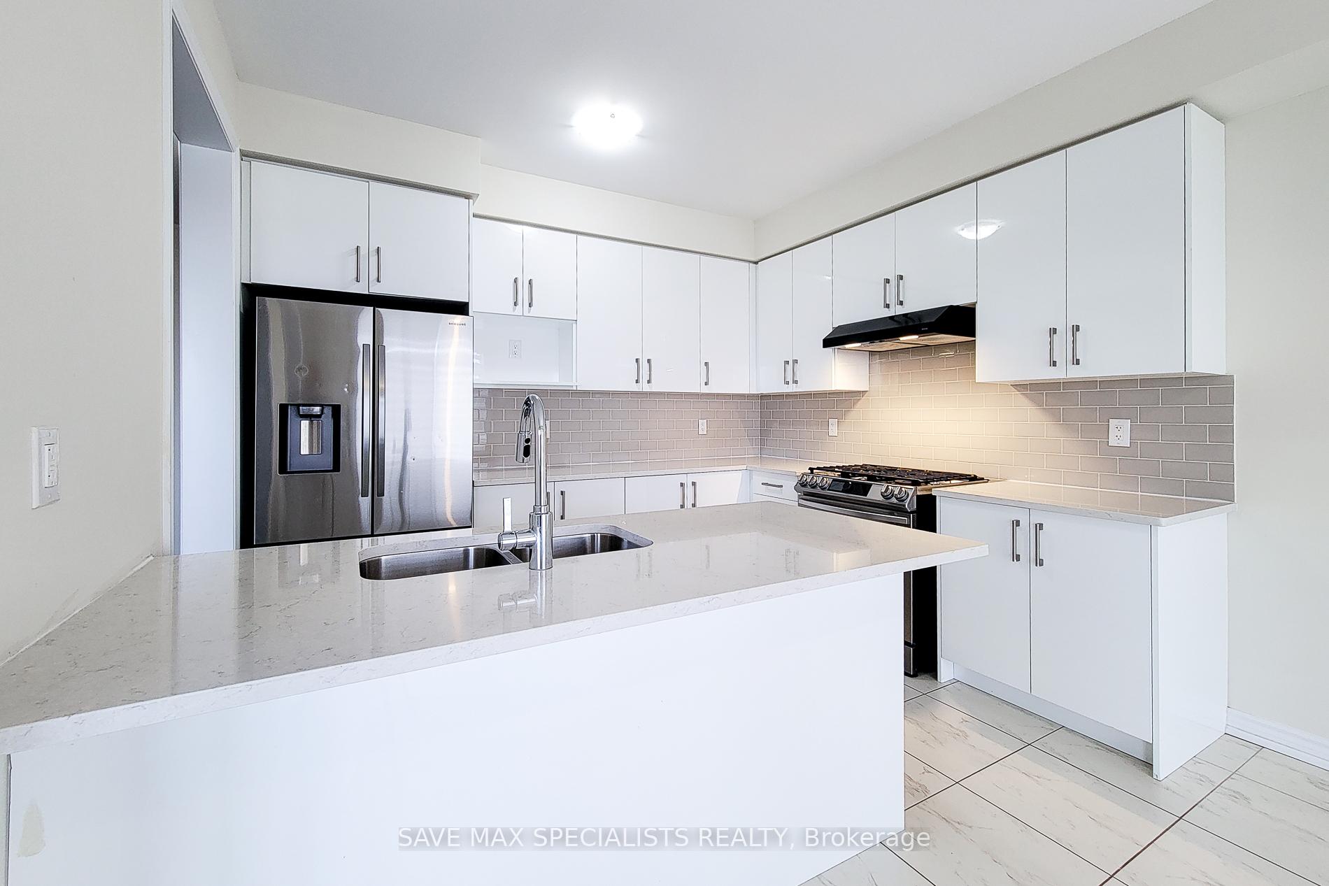 Photo 12 of 440 Barker Parkway, Thorold, Rolling Meadows — HOMEH