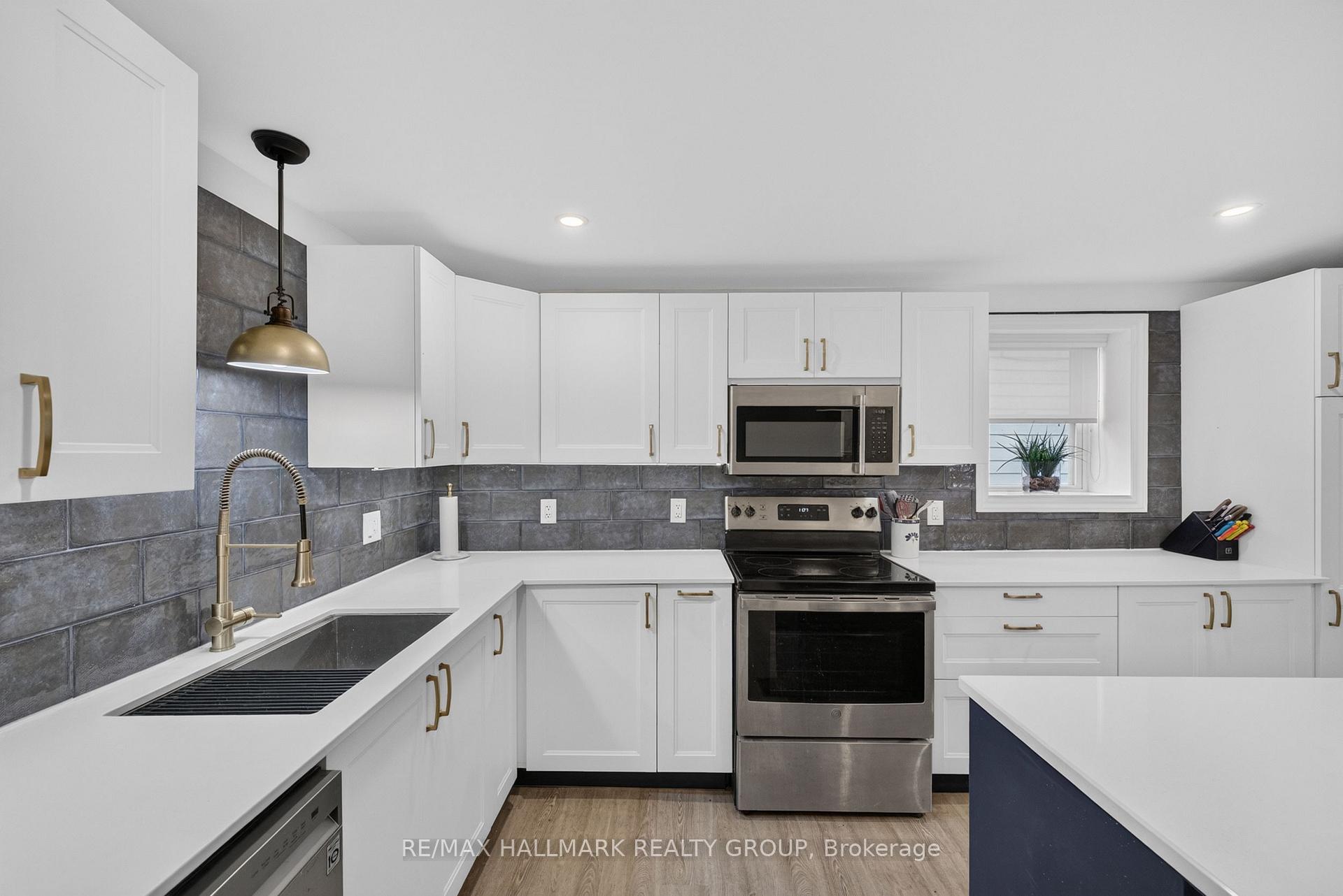 Photo 12 of 241 Lewis Street E, Edwardsburgh/Cardinal, Town of Cardinal — HOMEH