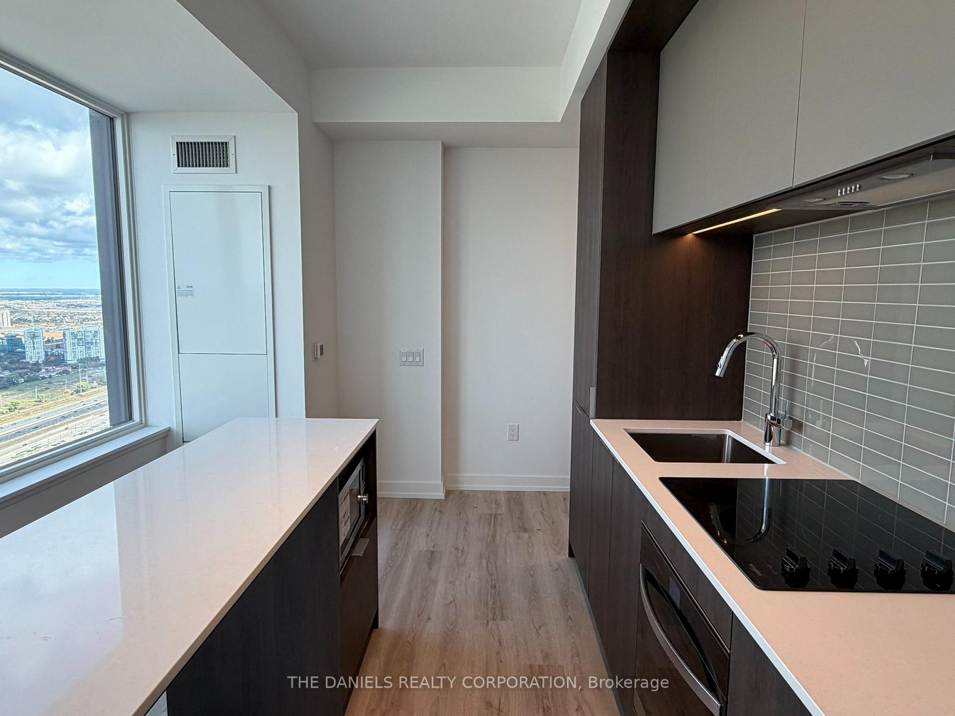 Photo 8 of Unit 4610, 395 Square One Drive, Mississauga, City Centre — HOMEH