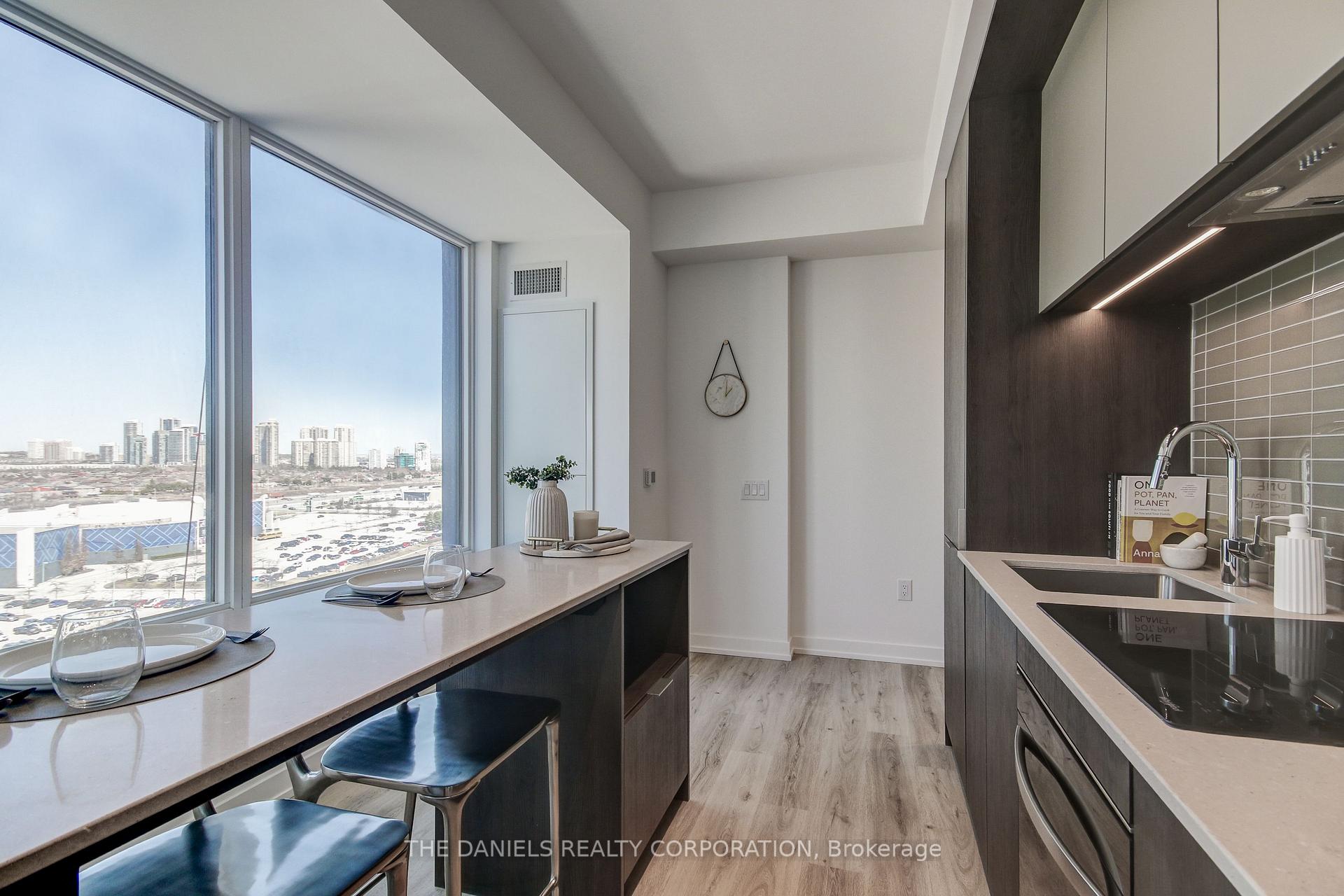 Photo 9 of Unit 4610, 395 Square One Drive, Mississauga, City Centre — HOMEH