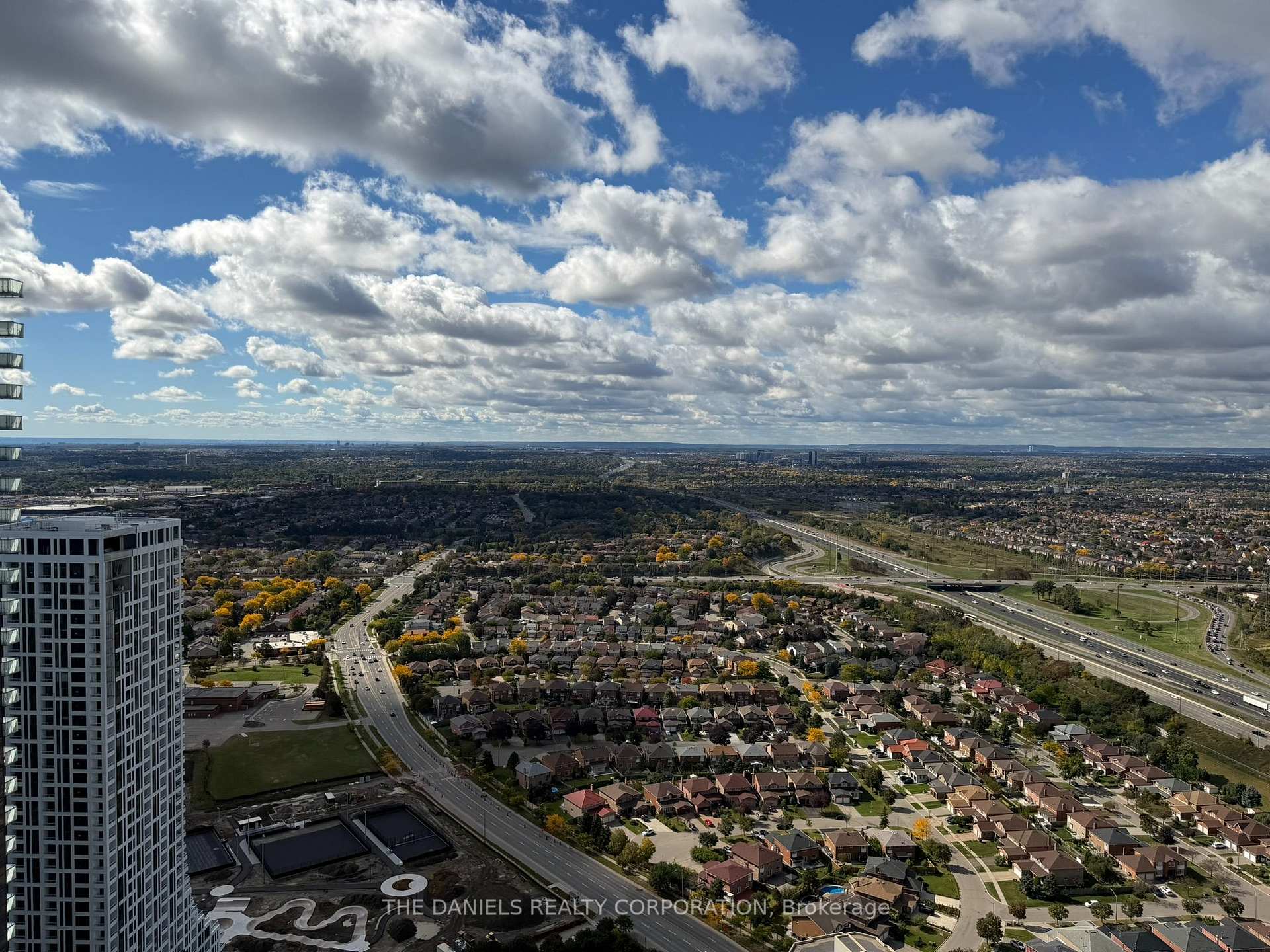 Photo 23 of Unit 4610, 395 Square One Drive, Mississauga, City Centre — HOMEH