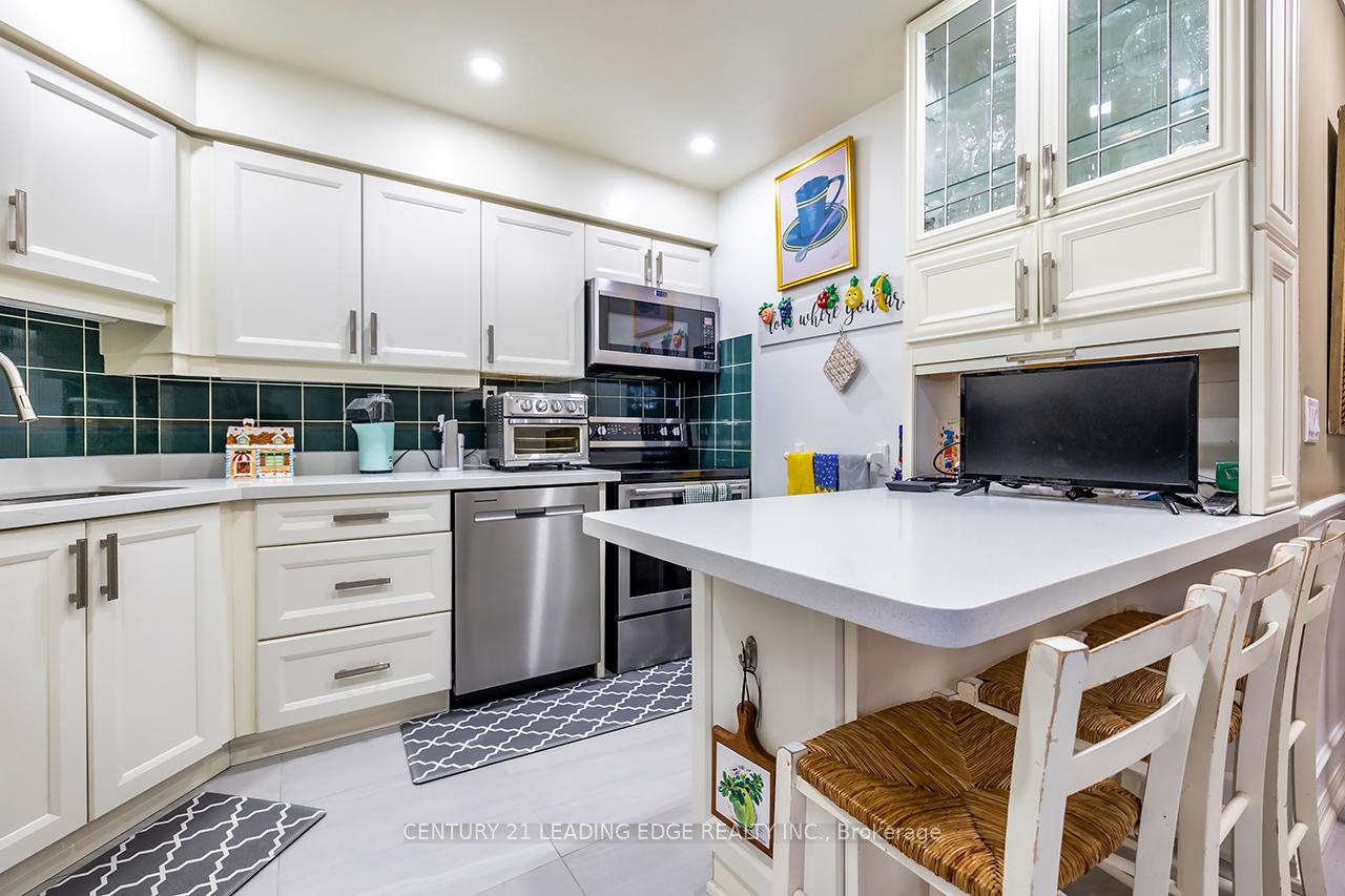Photo 5 of Unit 621, 1400 The Esplanade Drive N, Pickering, Town Centre — HOMEH