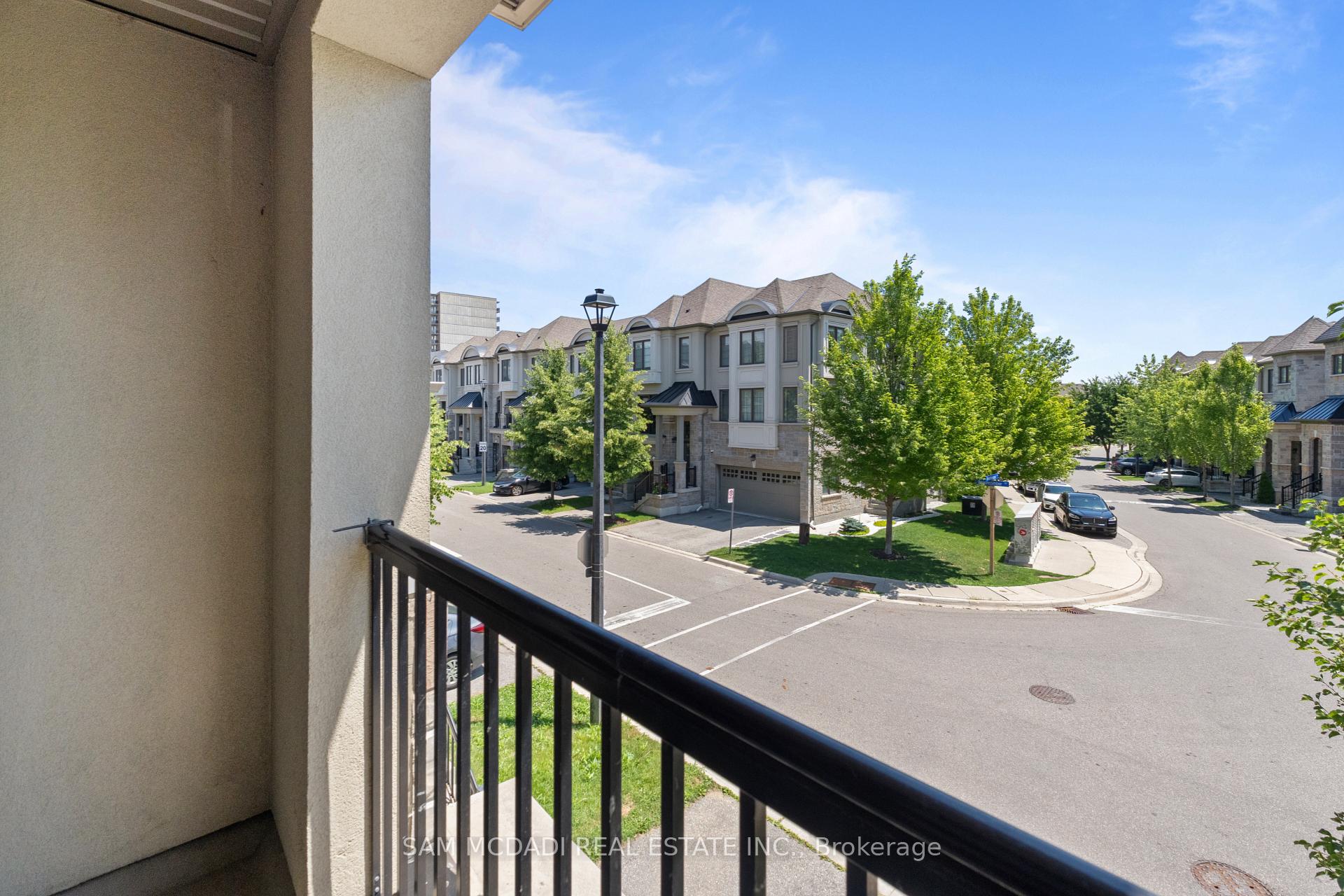 Photo 12 of 1120 Beachcomber Road, Mississauga, Lakeview — HOMEH