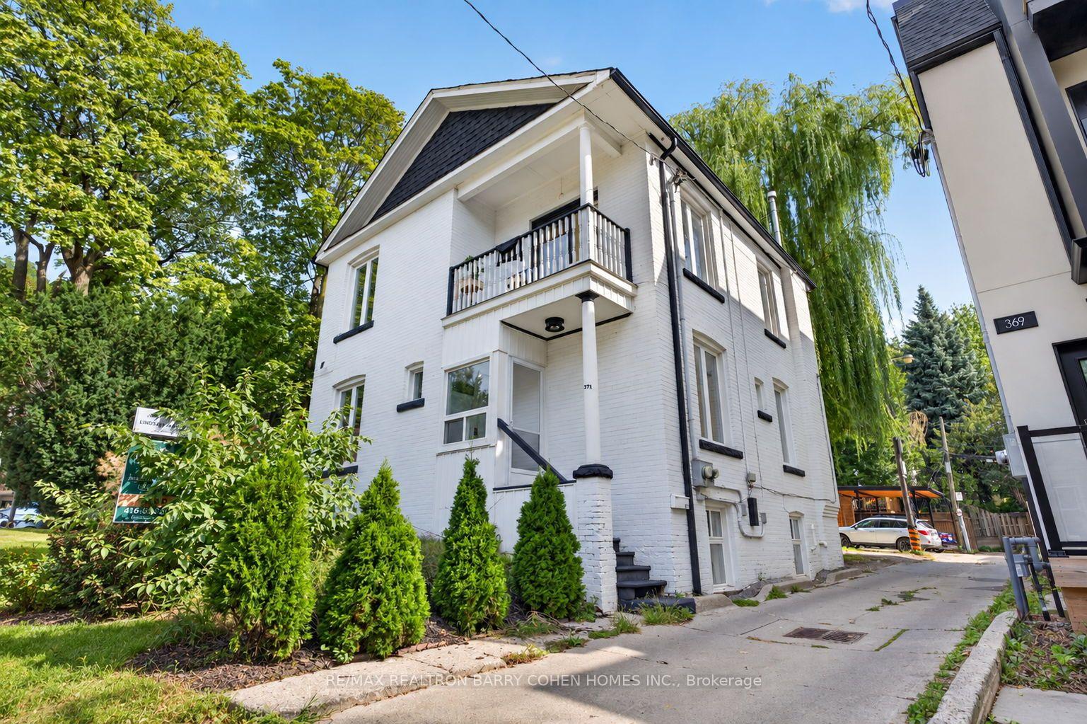 Photo of Unit Lower, 371 Howland Avenue