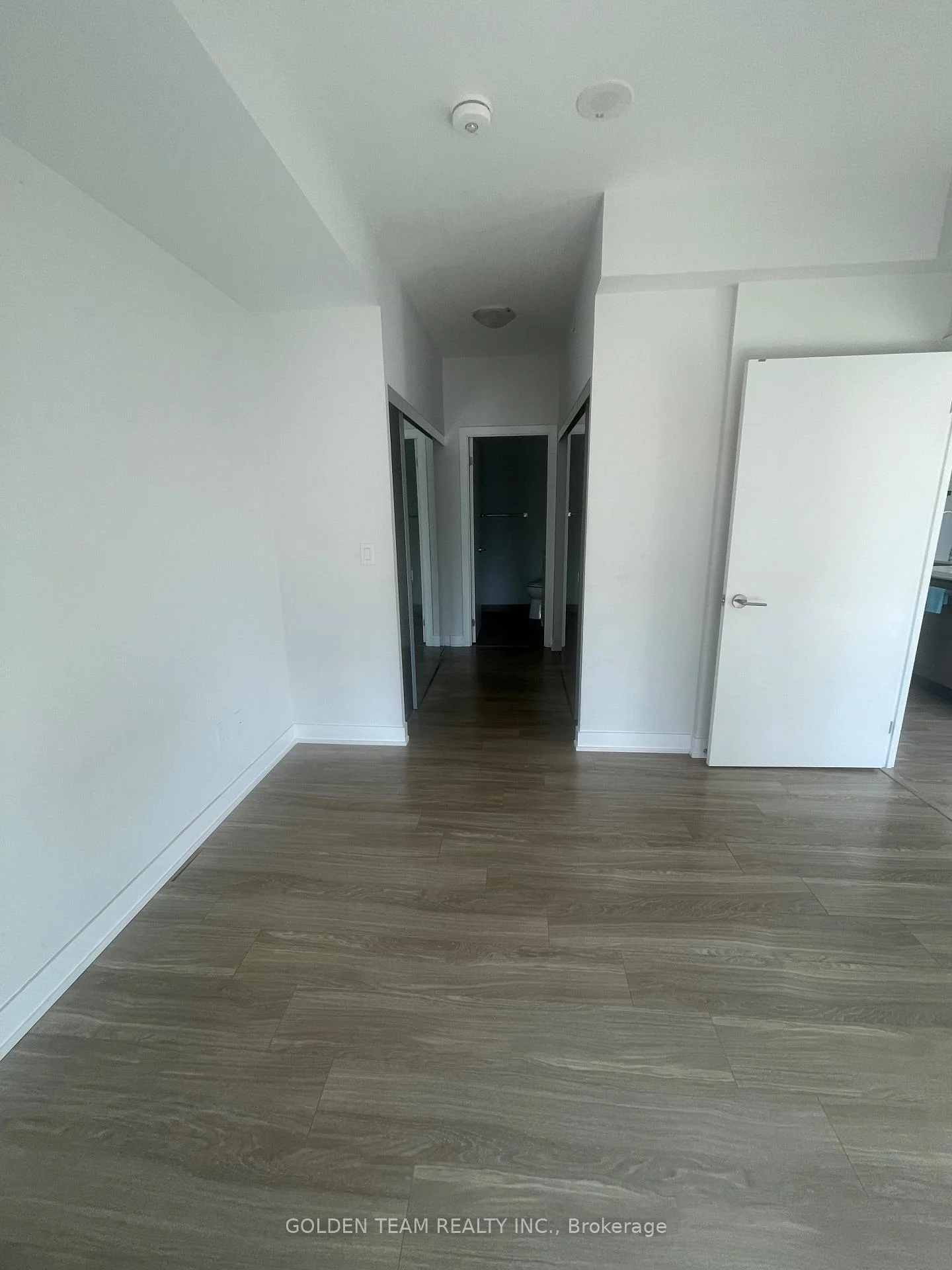 Photo 6 of Unit 809, 430 Square One Drive, Mississauga, Creditview — HOMEH