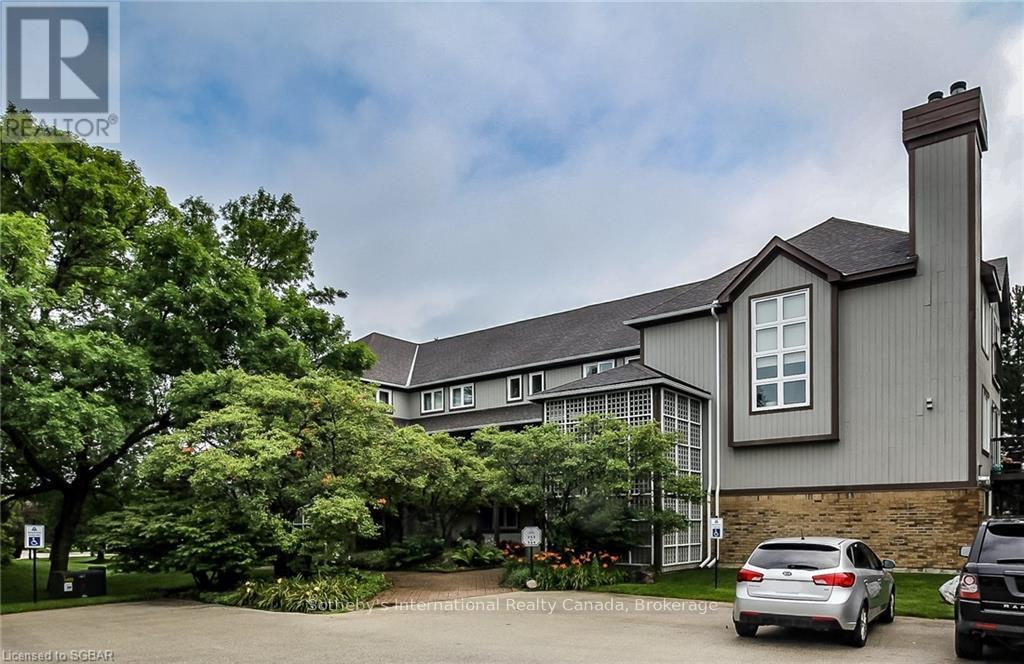 Photo 2 of 362 Mariners Way, Collingwood — HOMEH