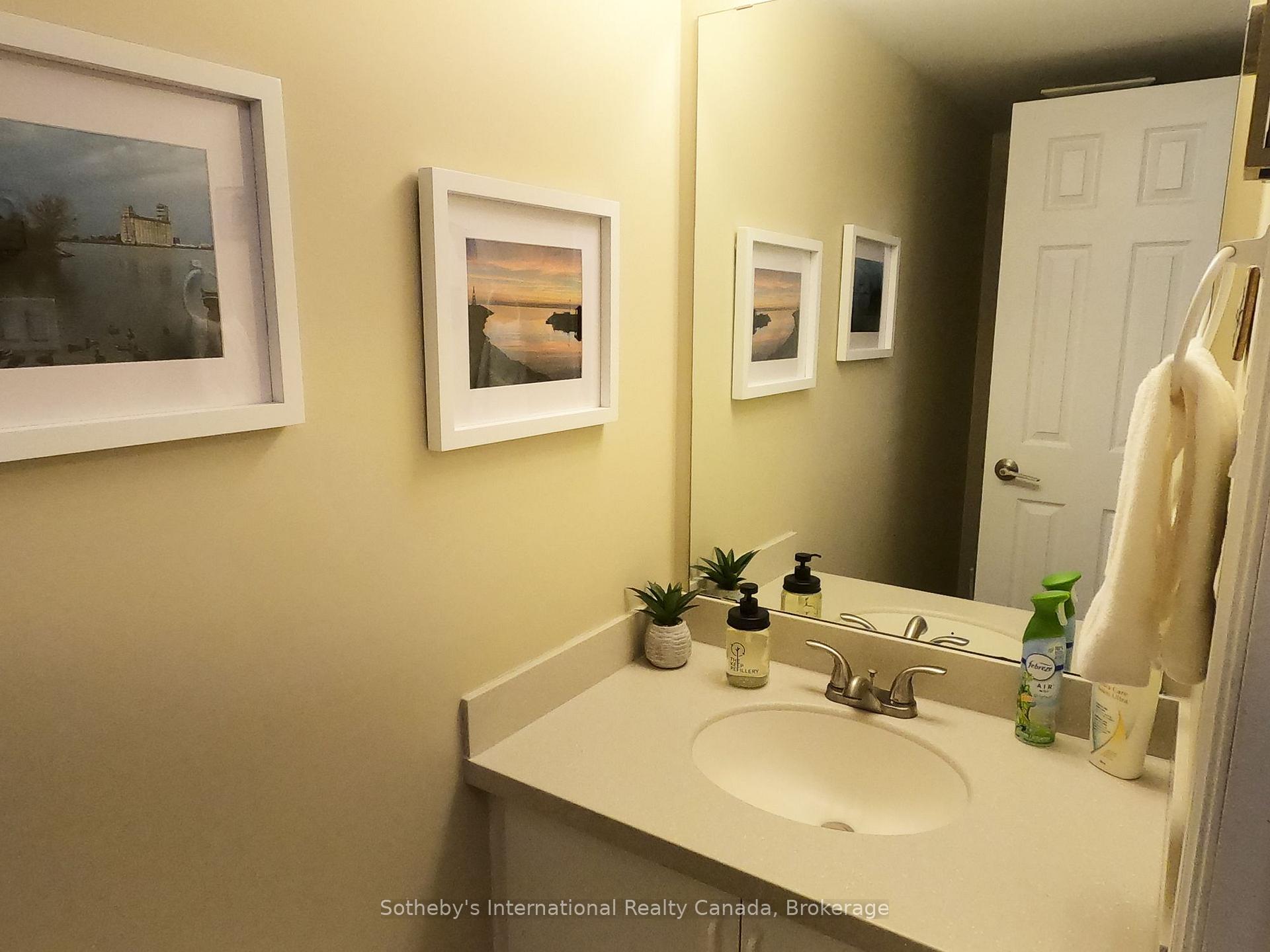 Photo 4 of 362 Mariners Way, Collingwood — HOMEH