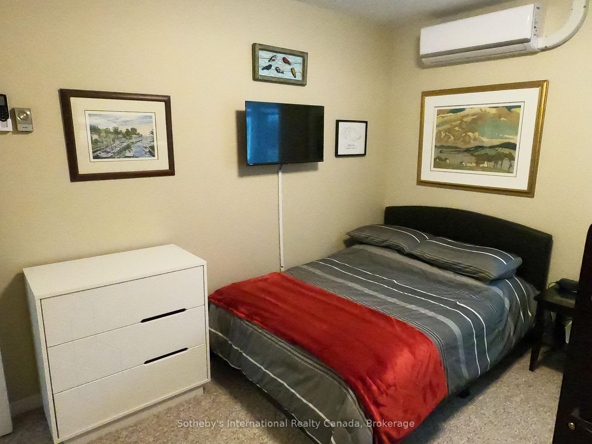 Photo 15 of 362 Mariners Way, Collingwood — HOMEH