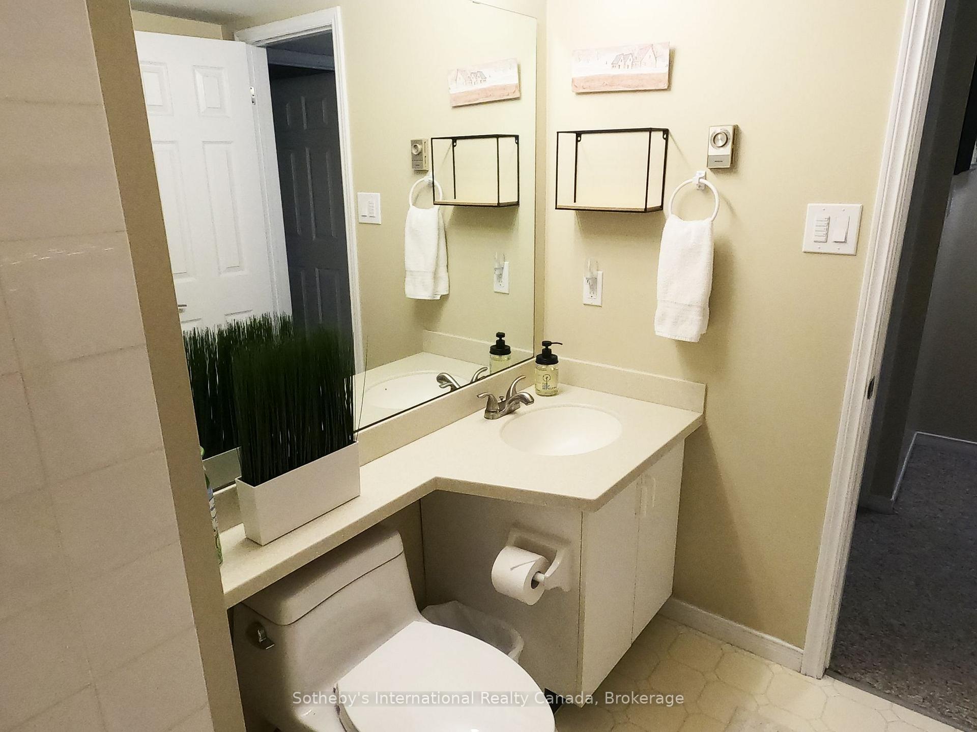 Photo 19 of 362 Mariners Way, Collingwood — HOMEH