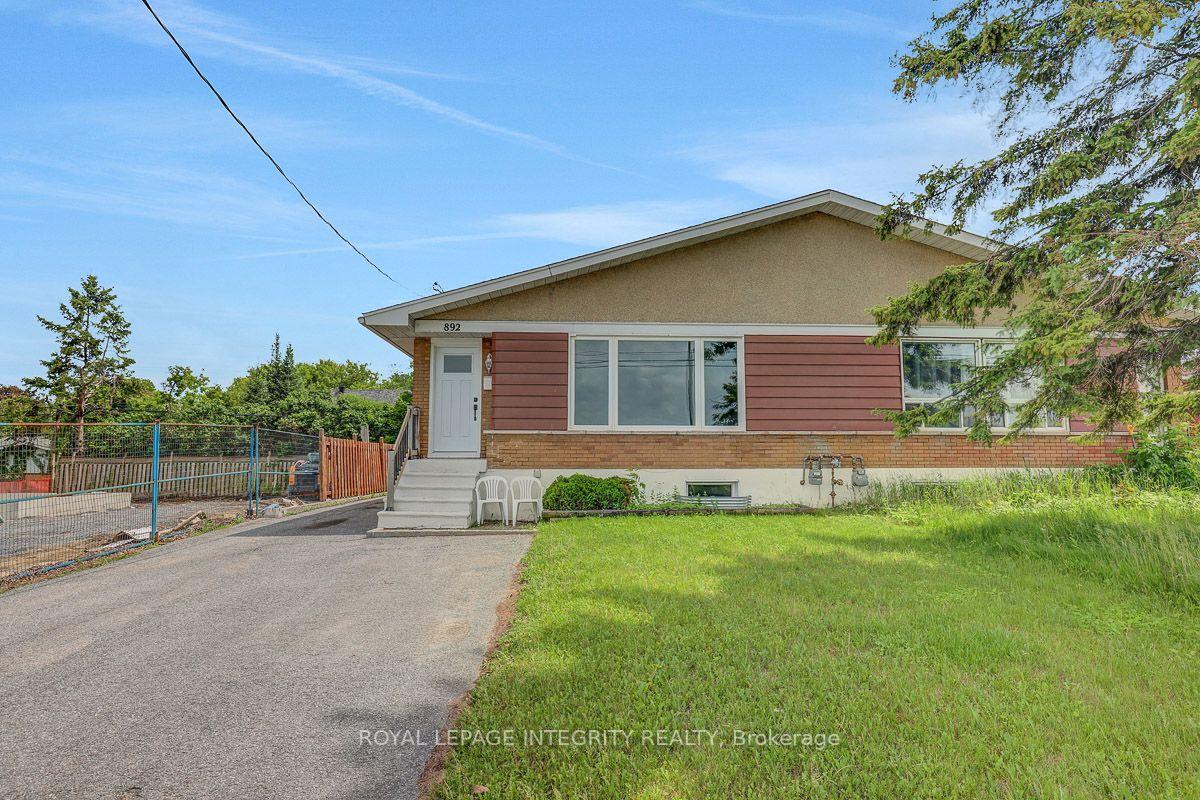 Photo 1 of Unit B, 892 Baseline Road, Ottawa, City View/Skyline/Fisher Heights/Parkwood Hills — HOMEH