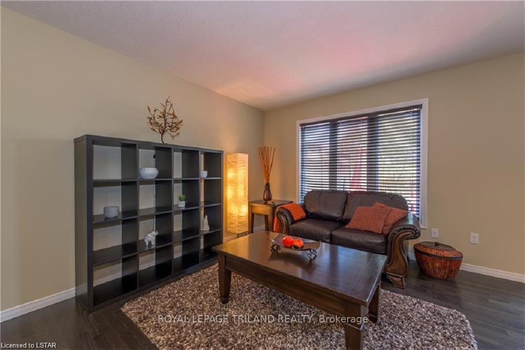 Photo 7 of Unit 4, 2635 Bateman Trail, London, South W — HOMEH