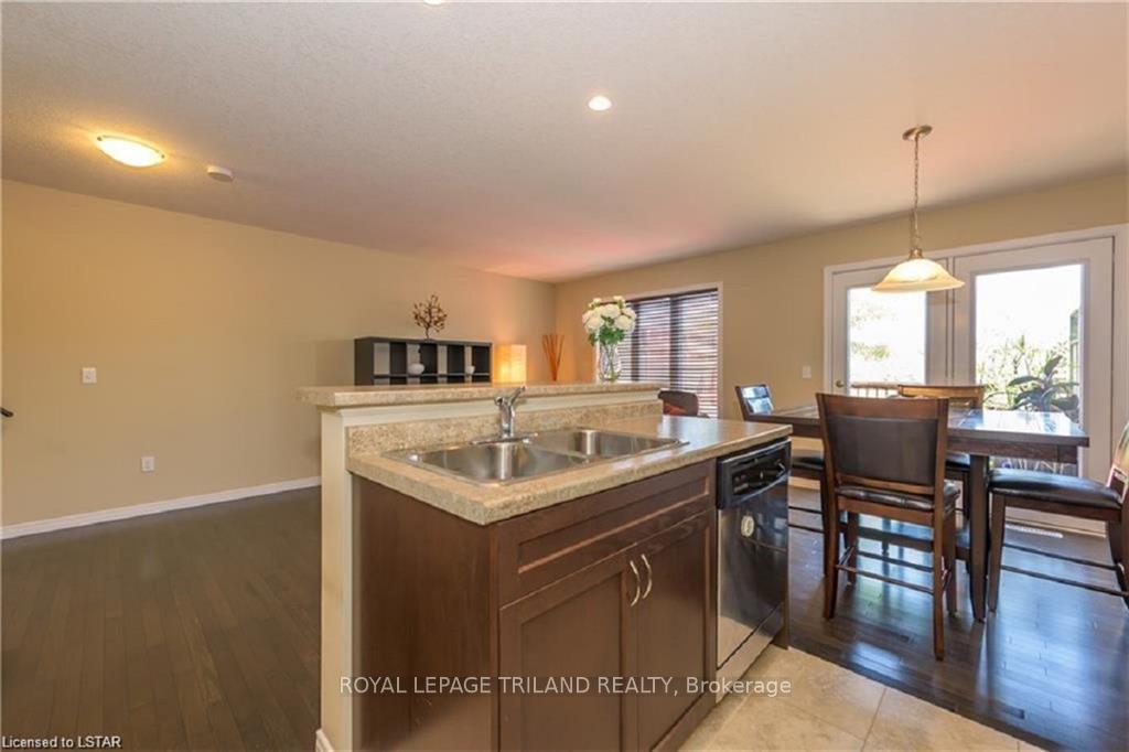 Photo 12 of Unit 4, 2635 Bateman Trail, London, South W — HOMEH