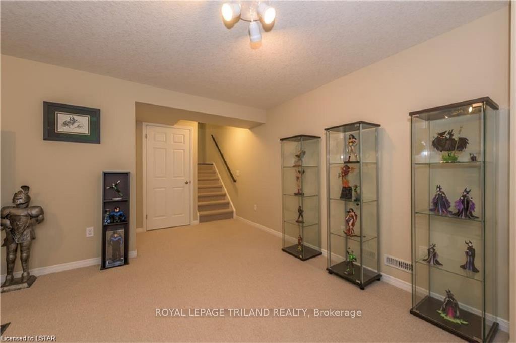 Photo 32 of Unit 4, 2635 Bateman Trail, London, South W — HOMEH