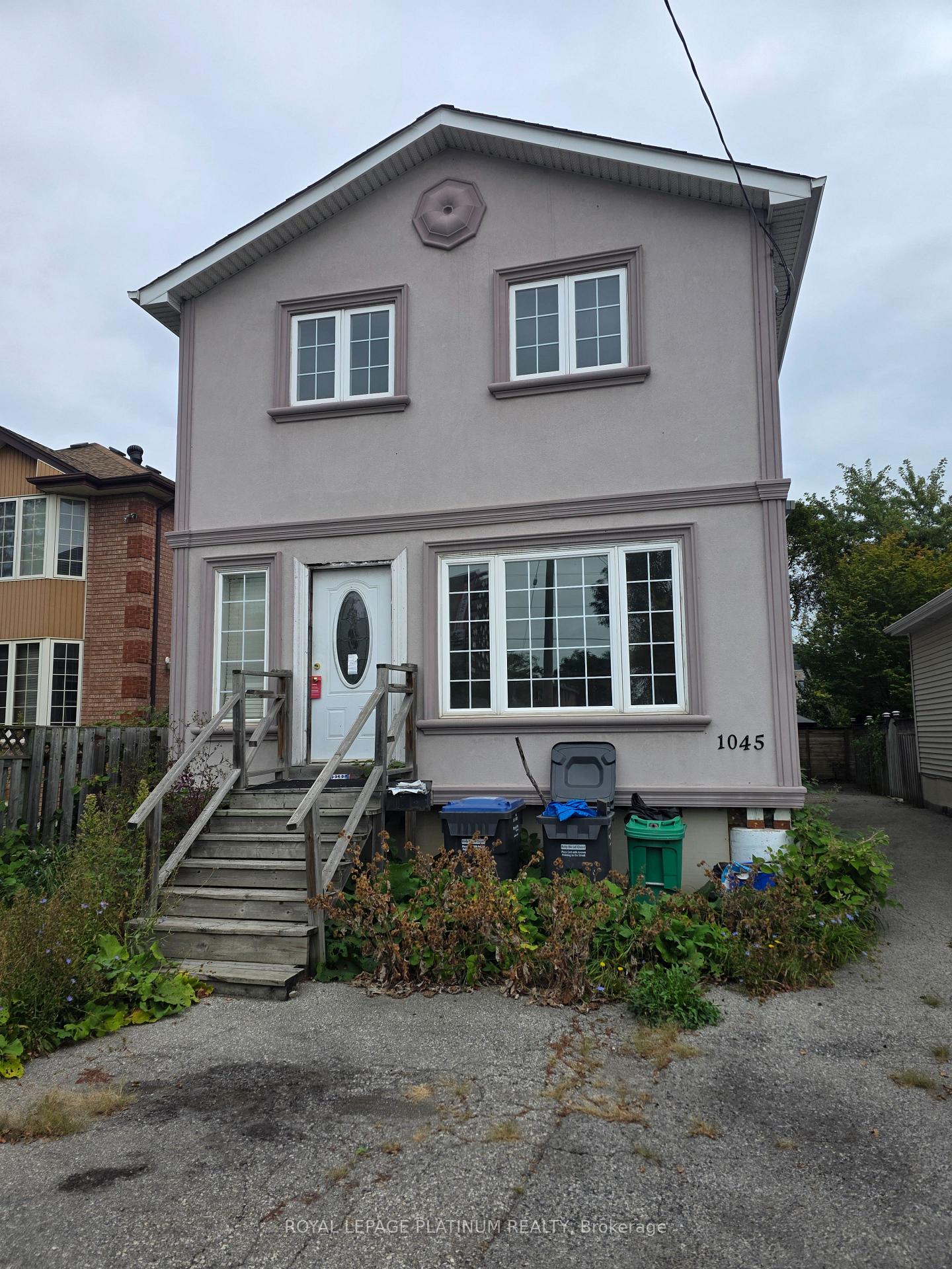 Photo of 1045 Cawthra Road