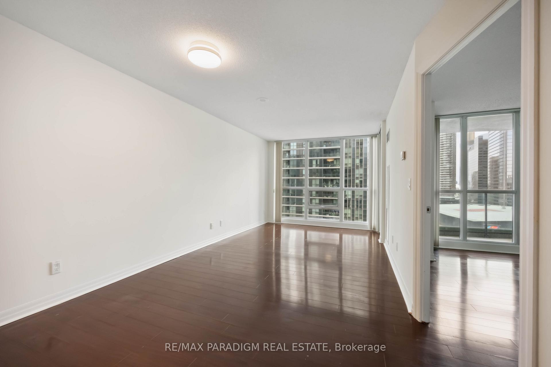 Photo 7 of Unit 1713, 16 Yonge Street, Toronto, Waterfront Communities — HOMEH
