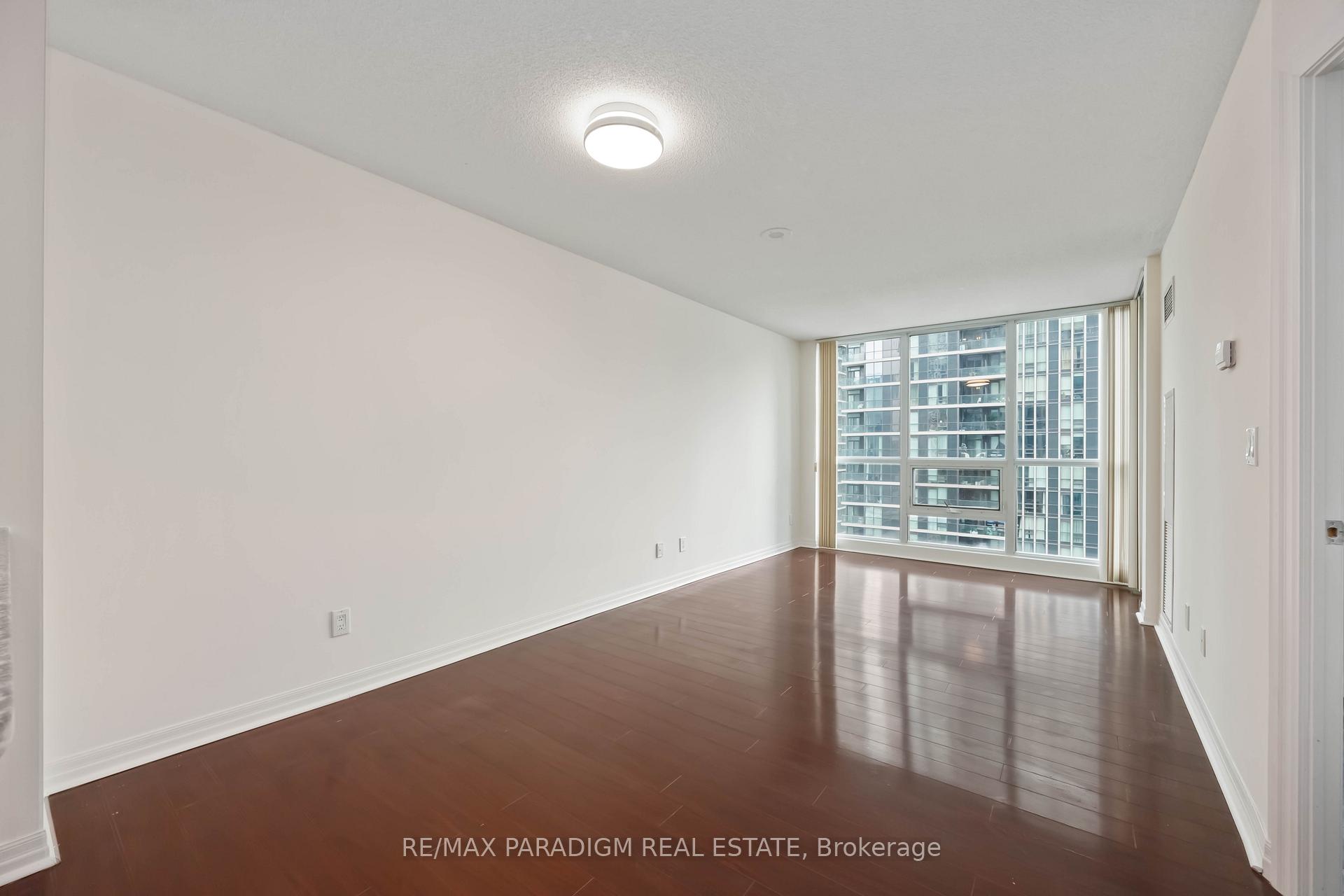 Photo 8 of Unit 1713, 16 Yonge Street, Toronto, Waterfront Communities — HOMEH