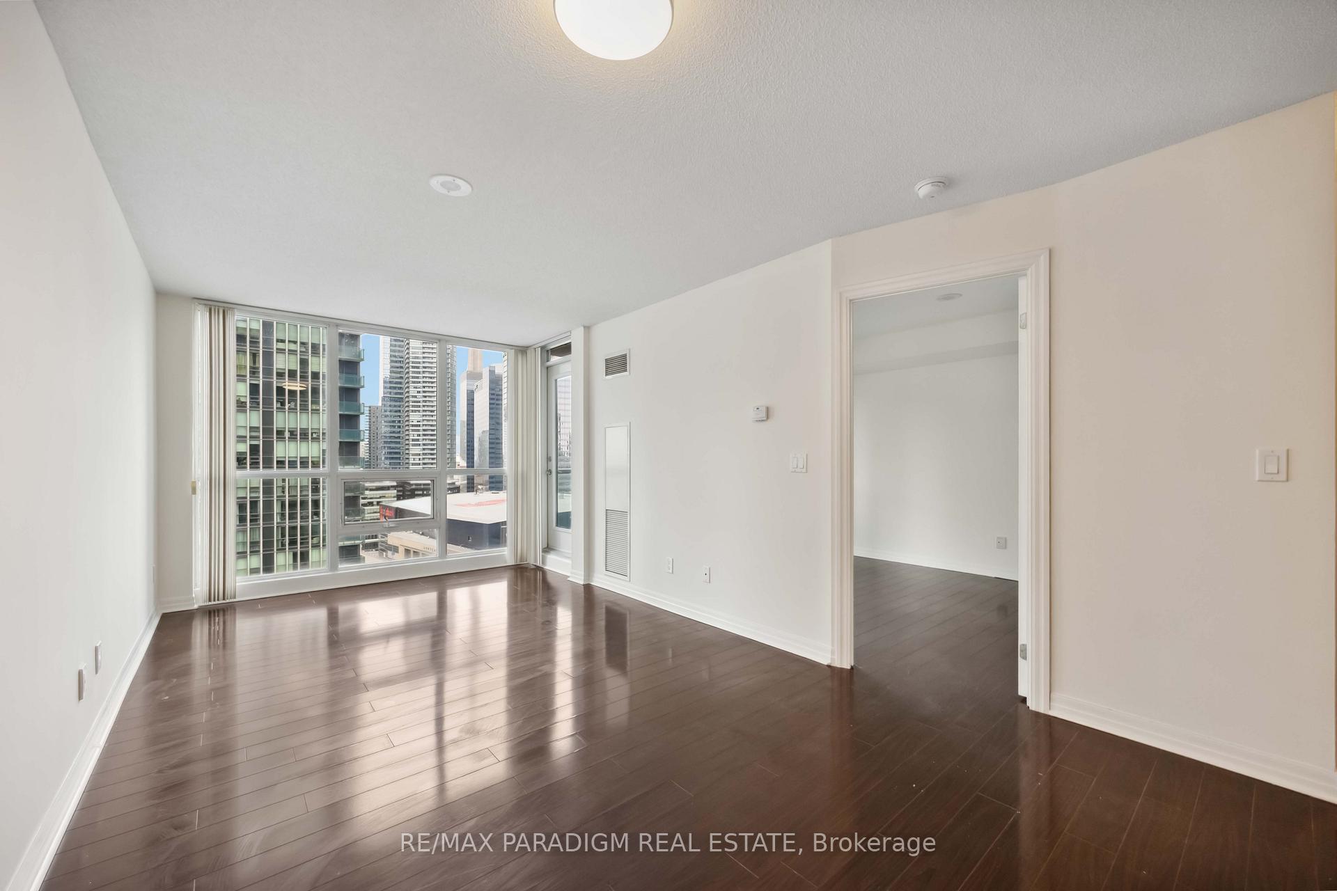Photo 9 of Unit 1713, 16 Yonge Street, Toronto, Waterfront Communities — HOMEH