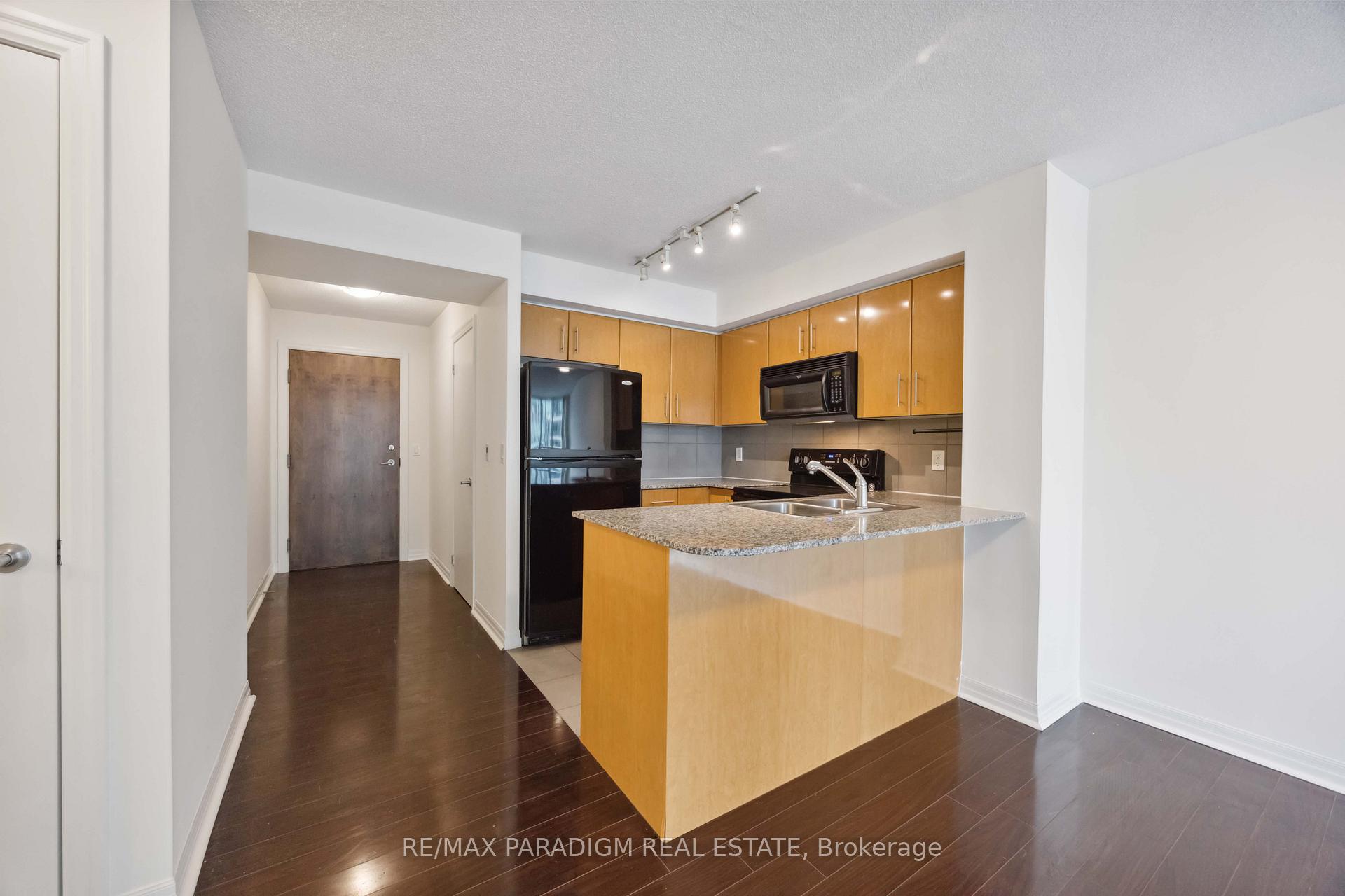 Photo 12 of Unit 1713, 16 Yonge Street, Toronto, Waterfront Communities — HOMEH