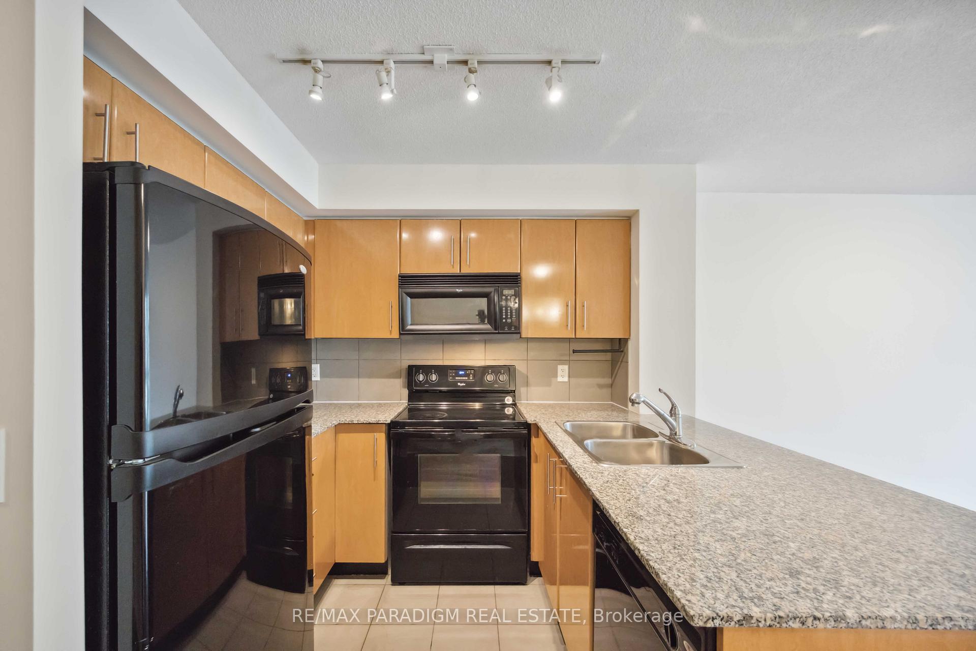 Photo 14 of Unit 1713, 16 Yonge Street, Toronto, Waterfront Communities — HOMEH