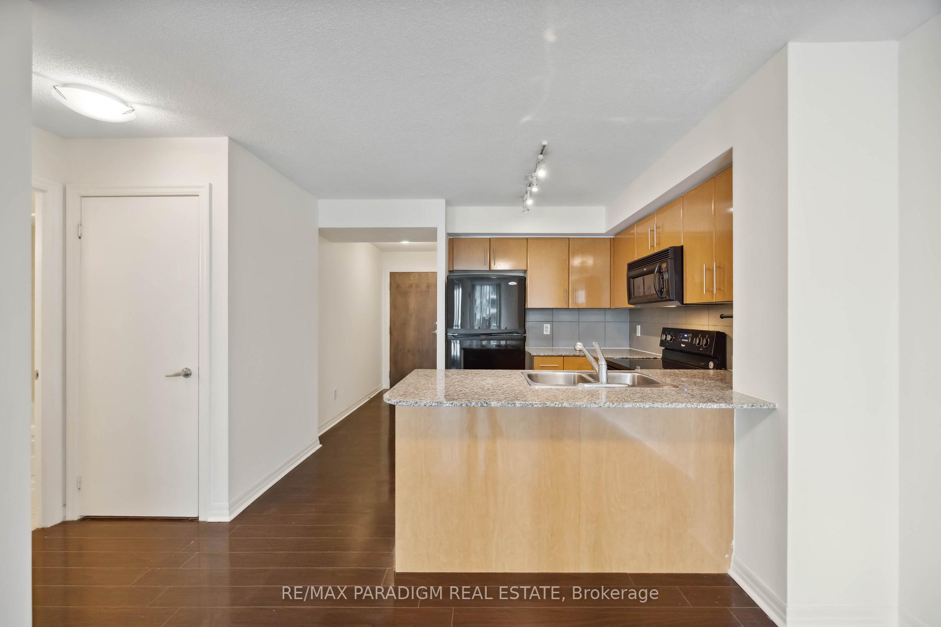 Photo 15 of Unit 1713, 16 Yonge Street, Toronto, Waterfront Communities — HOMEH