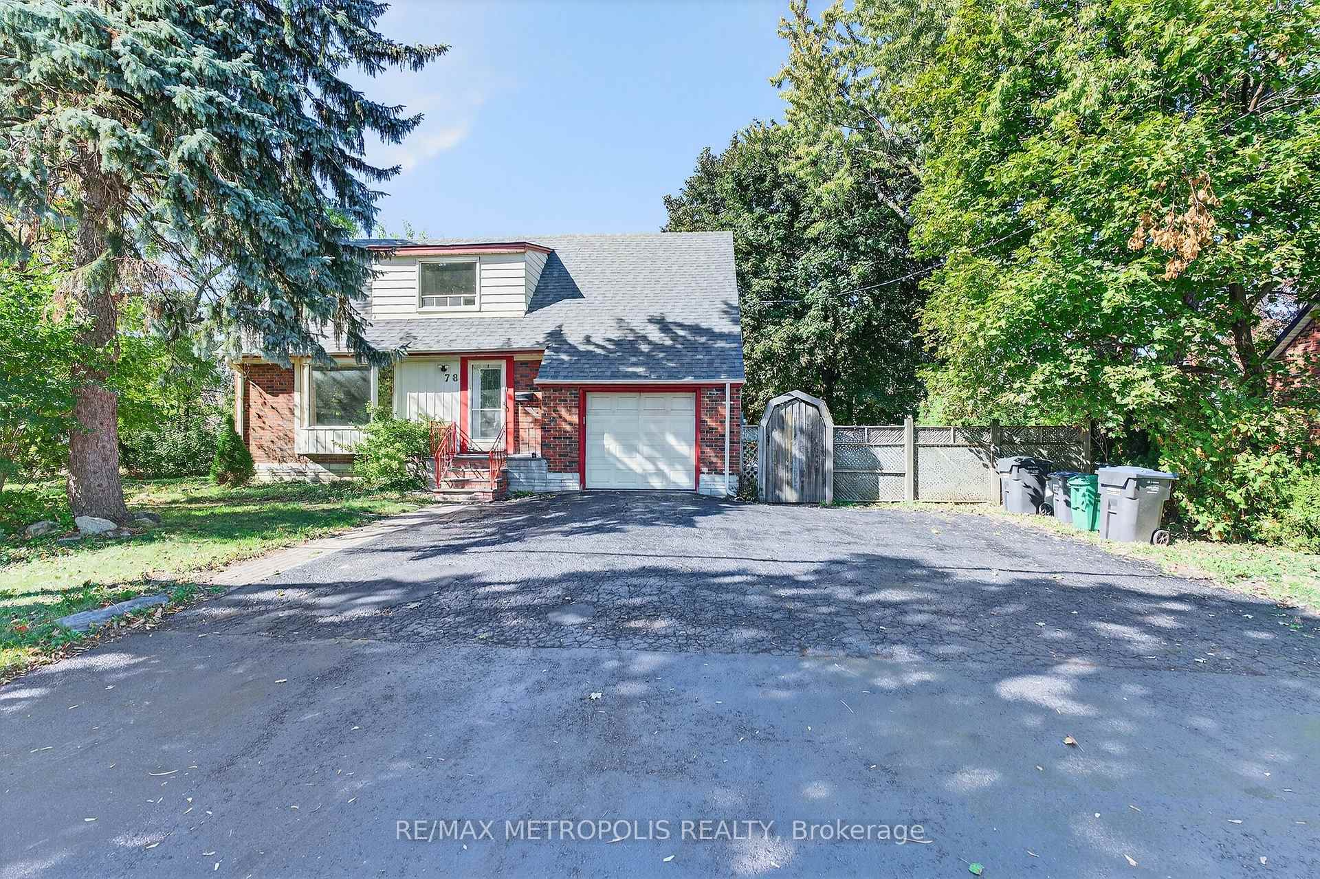 Photo 2 of Unit Main, 78 Harold Street, Brampton, Downtown Brampton — HOMEH