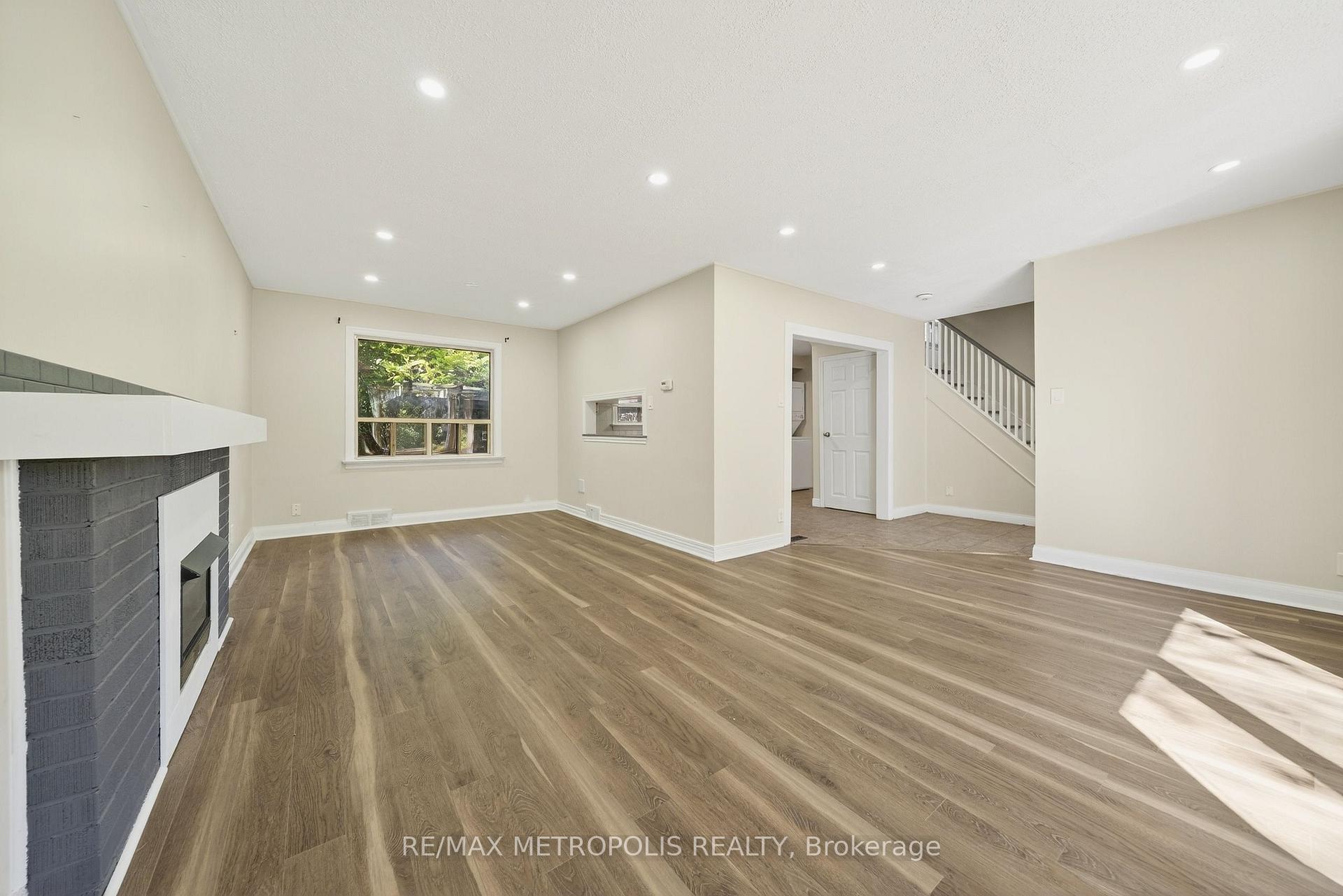 Photo 4 of Unit Main, 78 Harold Street, Brampton, Downtown Brampton — HOMEH