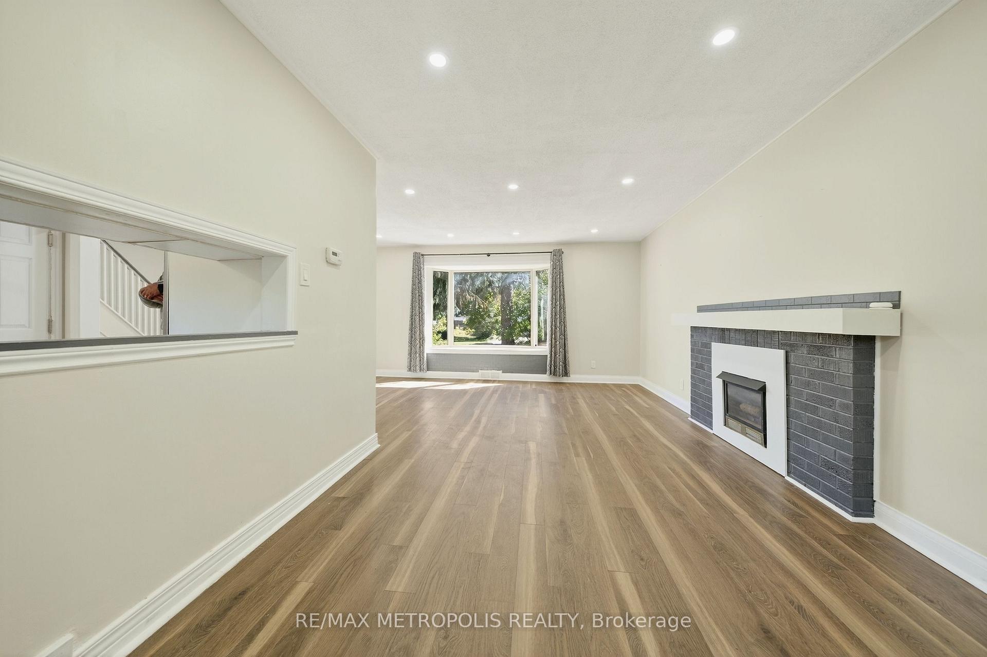 Photo 5 of Unit Main, 78 Harold Street, Brampton, Downtown Brampton — HOMEH
