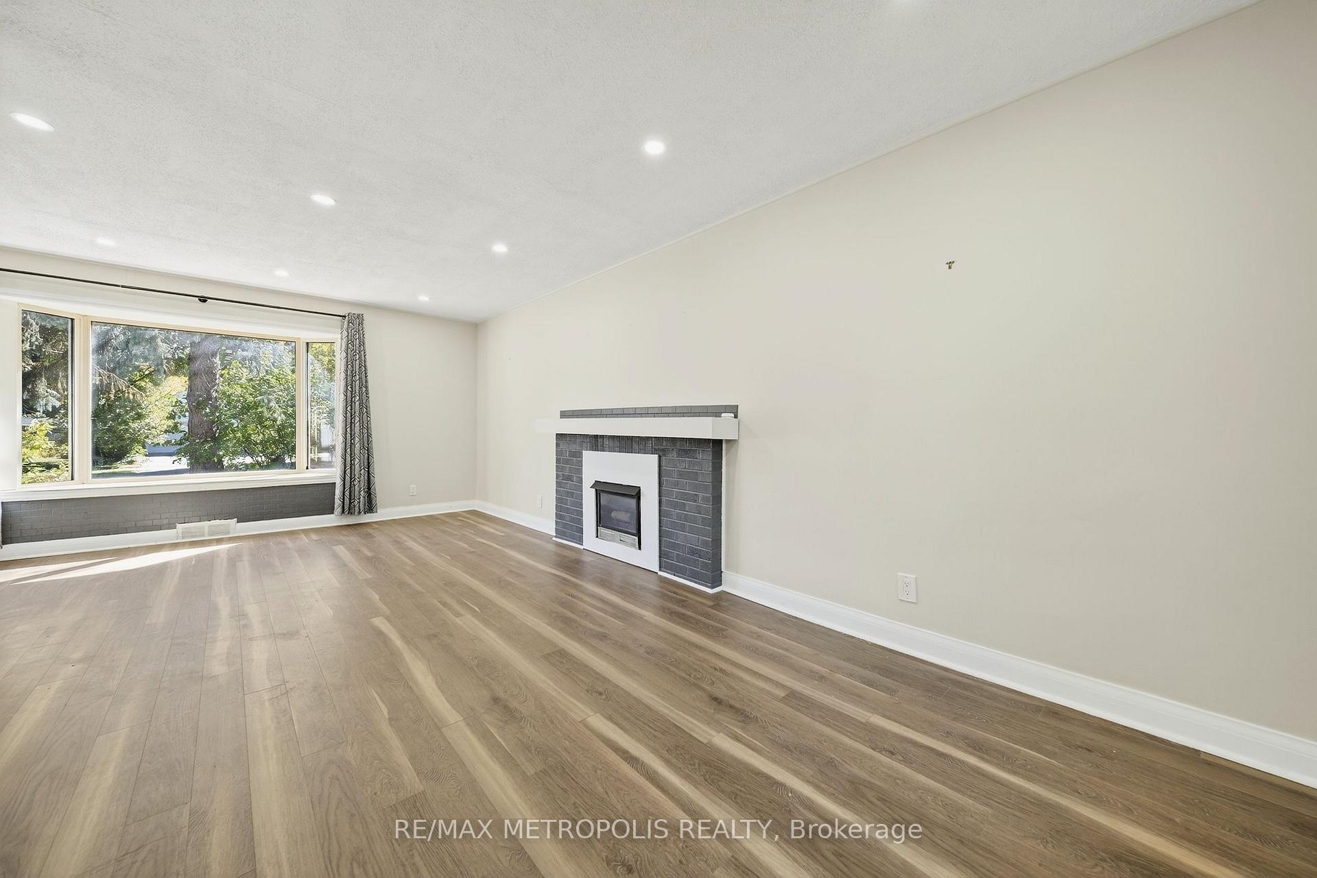 Photo 7 of Unit Main, 78 Harold Street, Brampton, Downtown Brampton — HOMEH