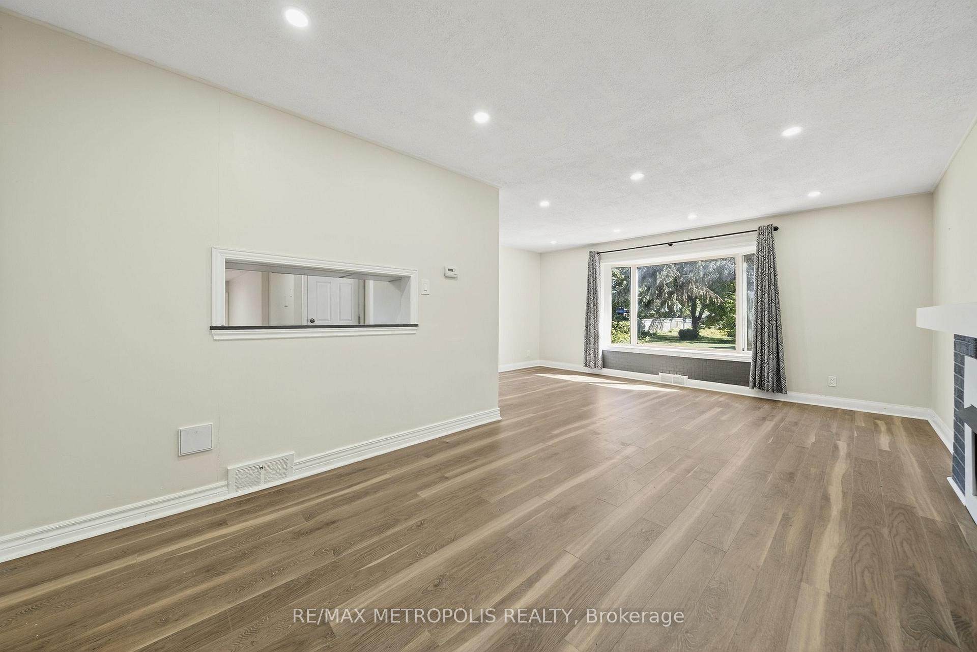 Photo 6 of Unit Main, 78 Harold Street, Brampton, Downtown Brampton — HOMEH