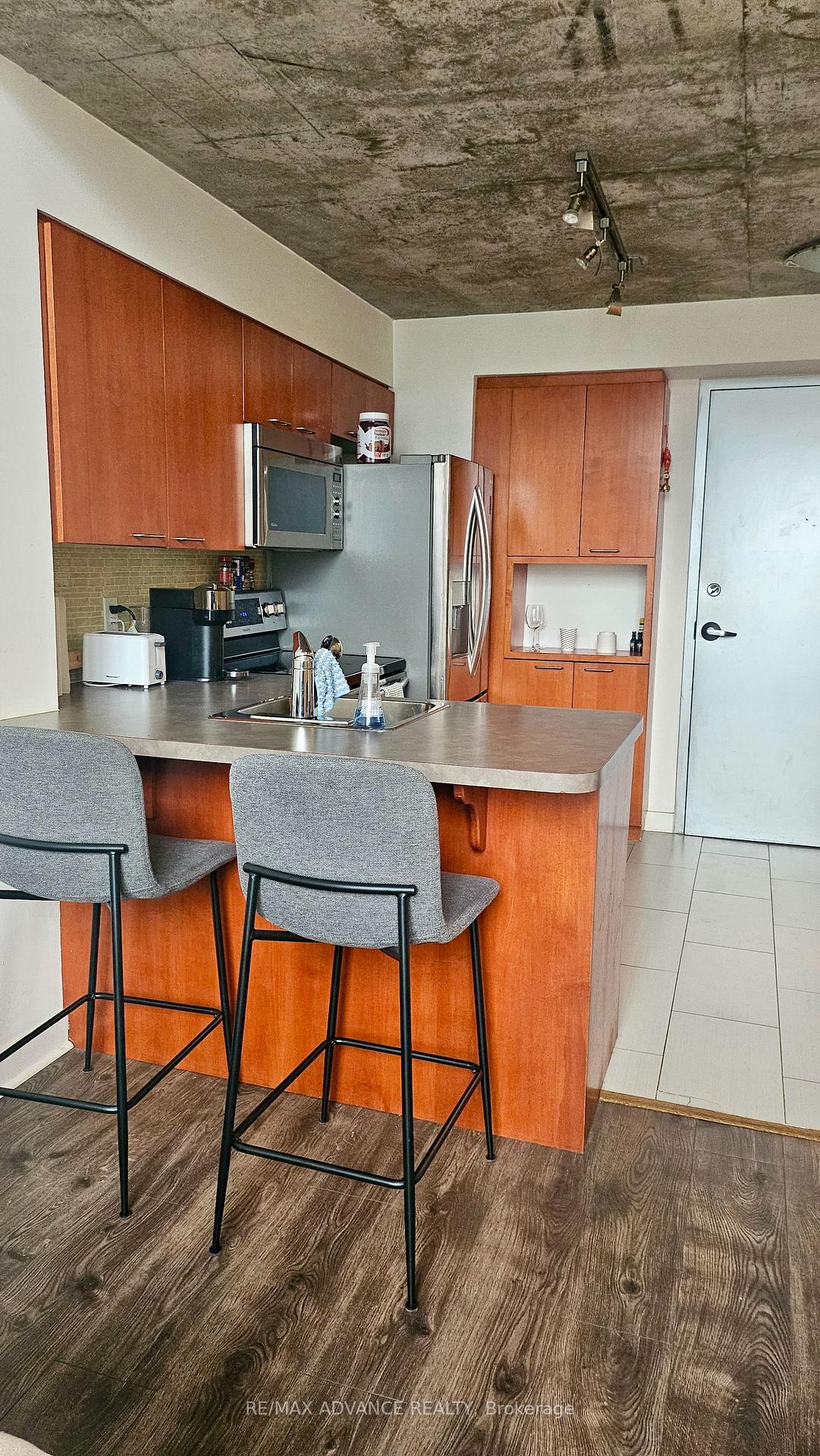 Photo 4 of Unit 611, 255 Richmond Street E, Toronto, Moss Park — HOMEH