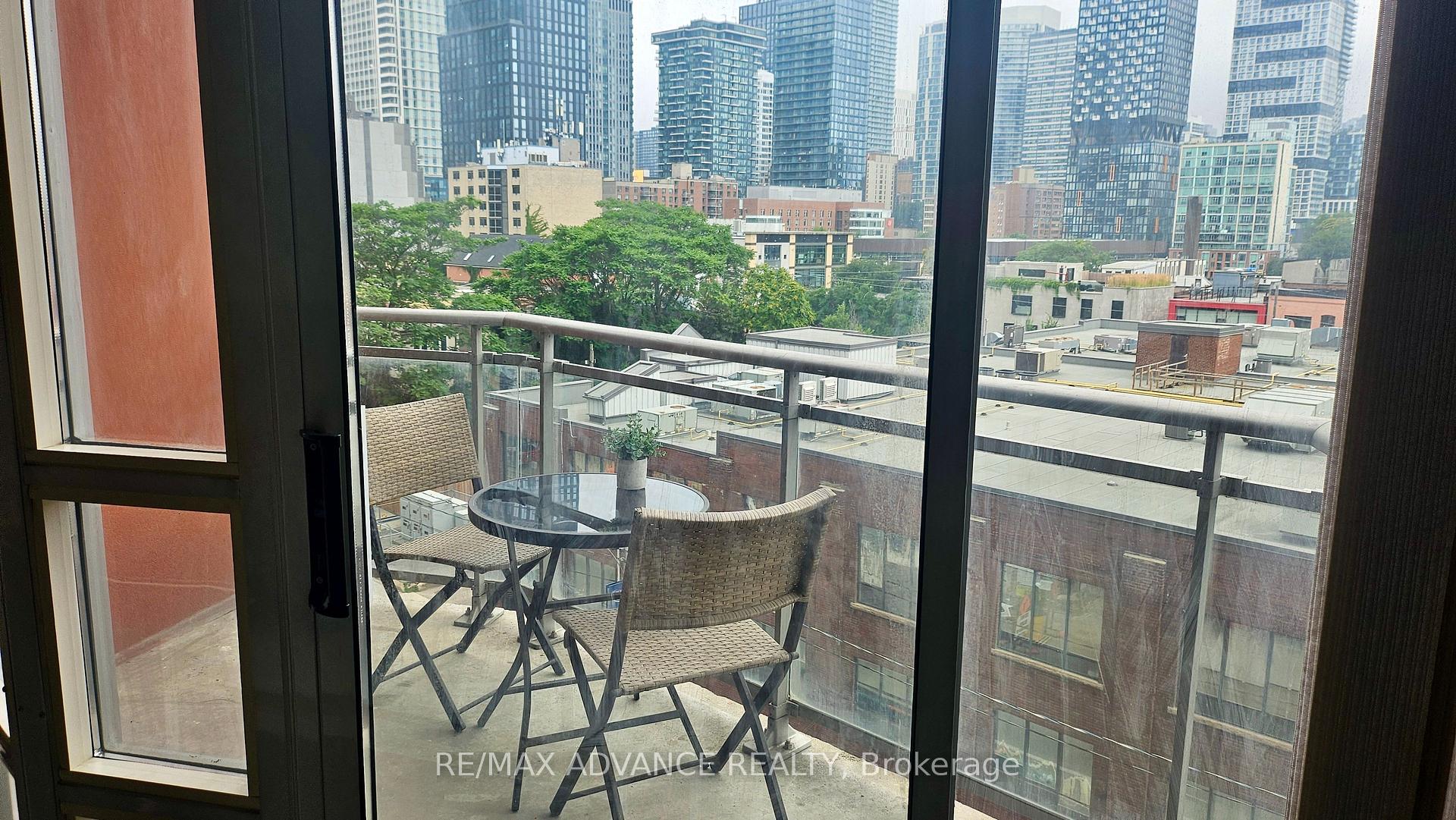 Photo 6 of Unit 611, 255 Richmond Street E, Toronto, Moss Park — HOMEH