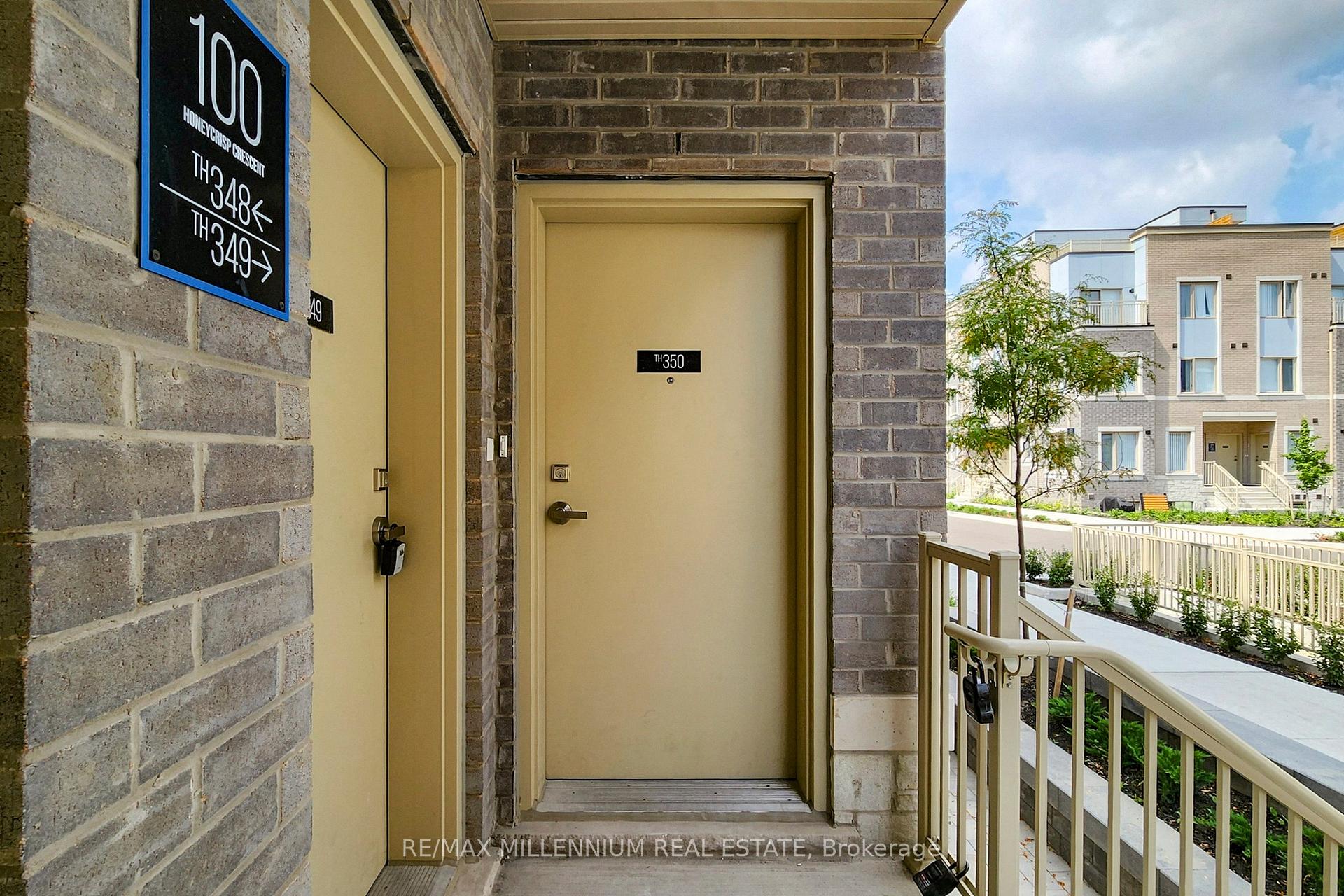Photo 6 of Unit TH 350, 100 Honeycrisp Crescent, Vaughan, Vaughan Corporate Centre — HOMEH
