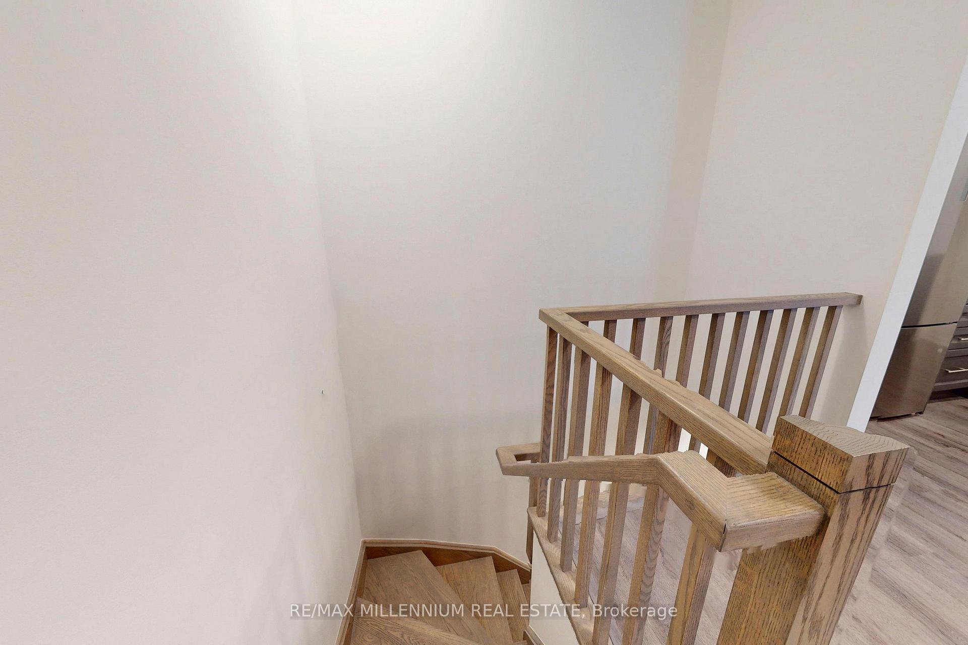 Photo 19 of Unit TH 350, 100 Honeycrisp Crescent, Vaughan, Vaughan Corporate Centre — HOMEH
