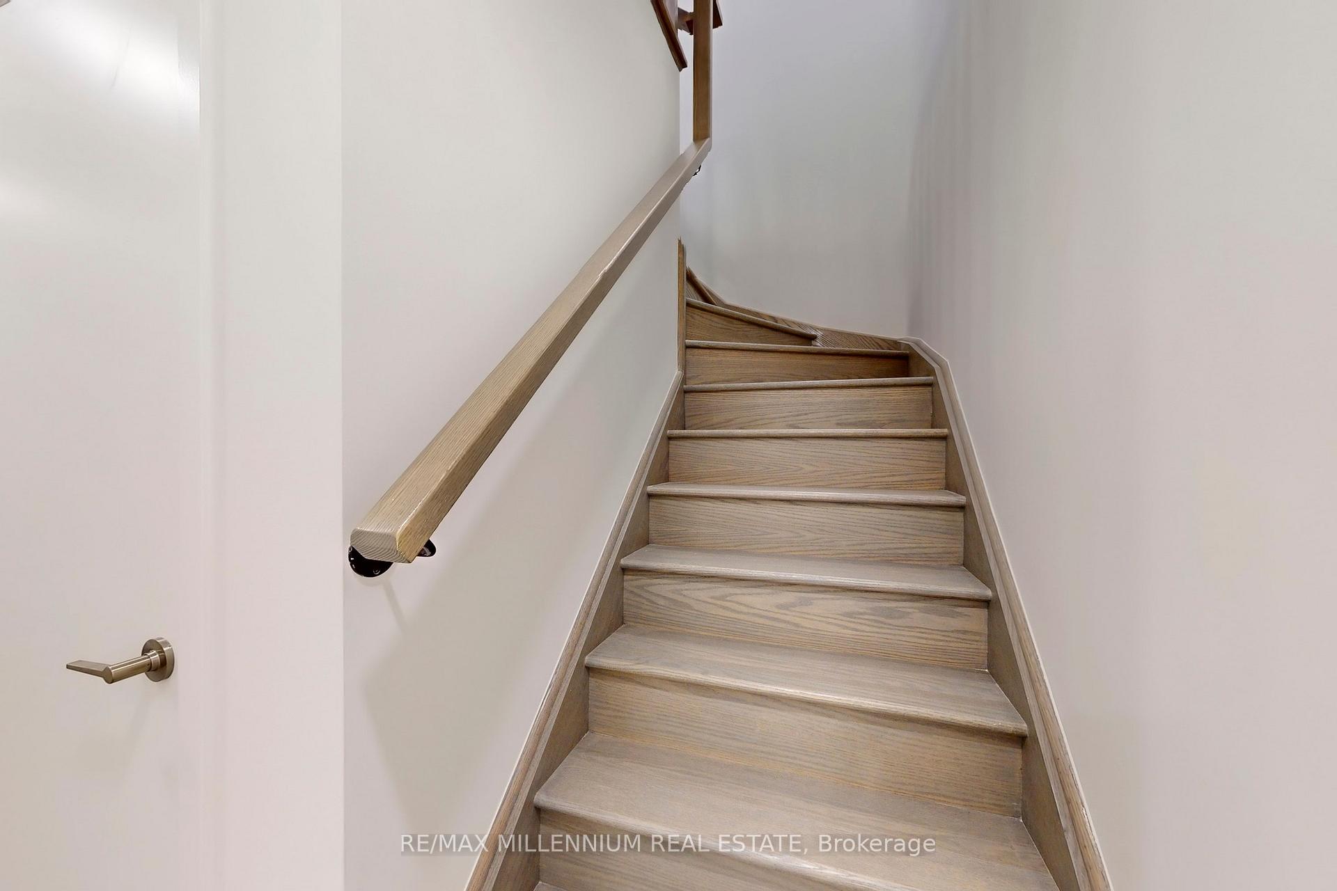 Photo 22 of Unit TH 350, 100 Honeycrisp Crescent, Vaughan, Vaughan Corporate Centre — HOMEH