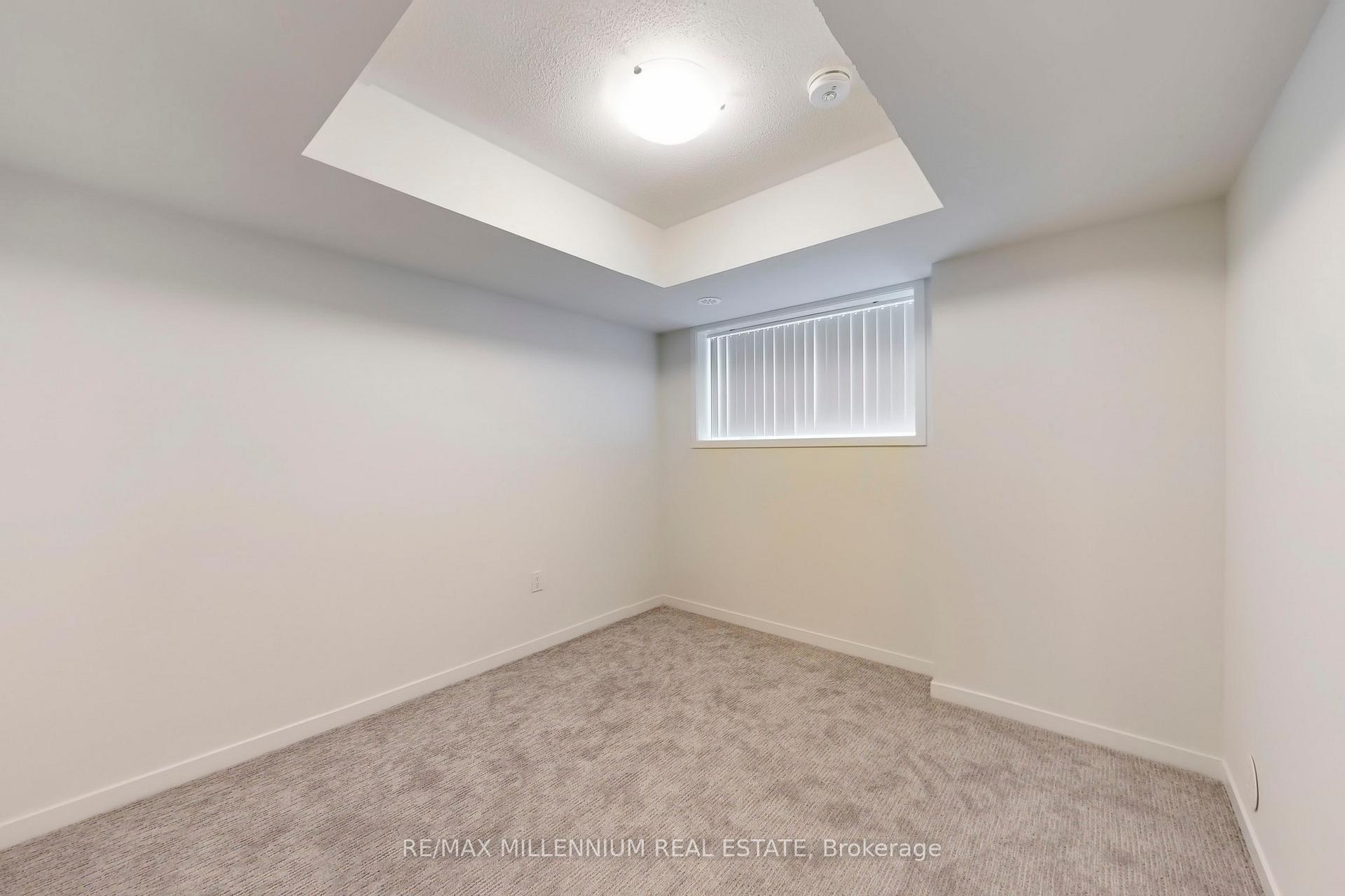 Photo 23 of Unit TH 350, 100 Honeycrisp Crescent, Vaughan, Vaughan Corporate Centre — HOMEH